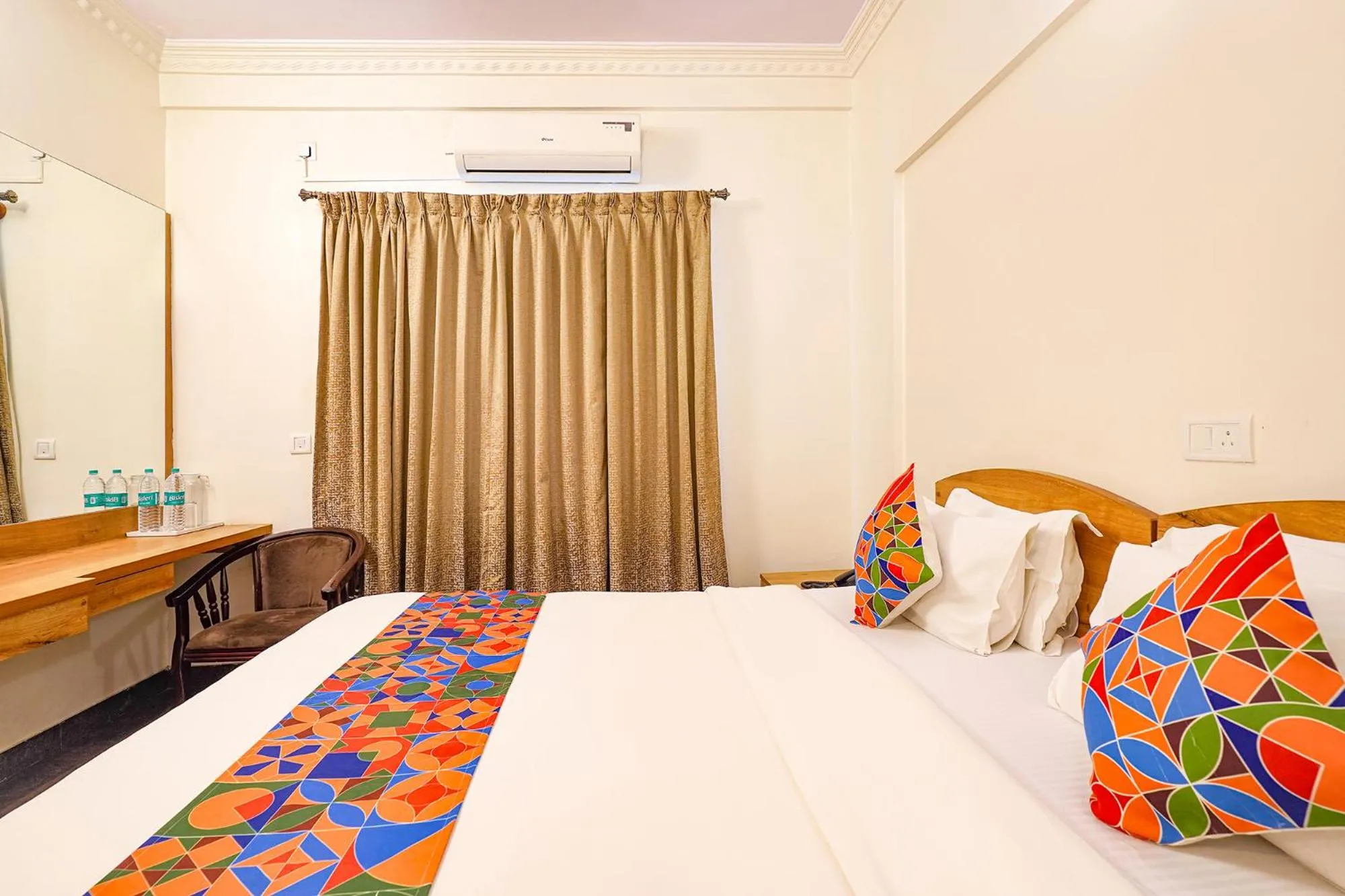 Bed in FabHotel Spiro Grand