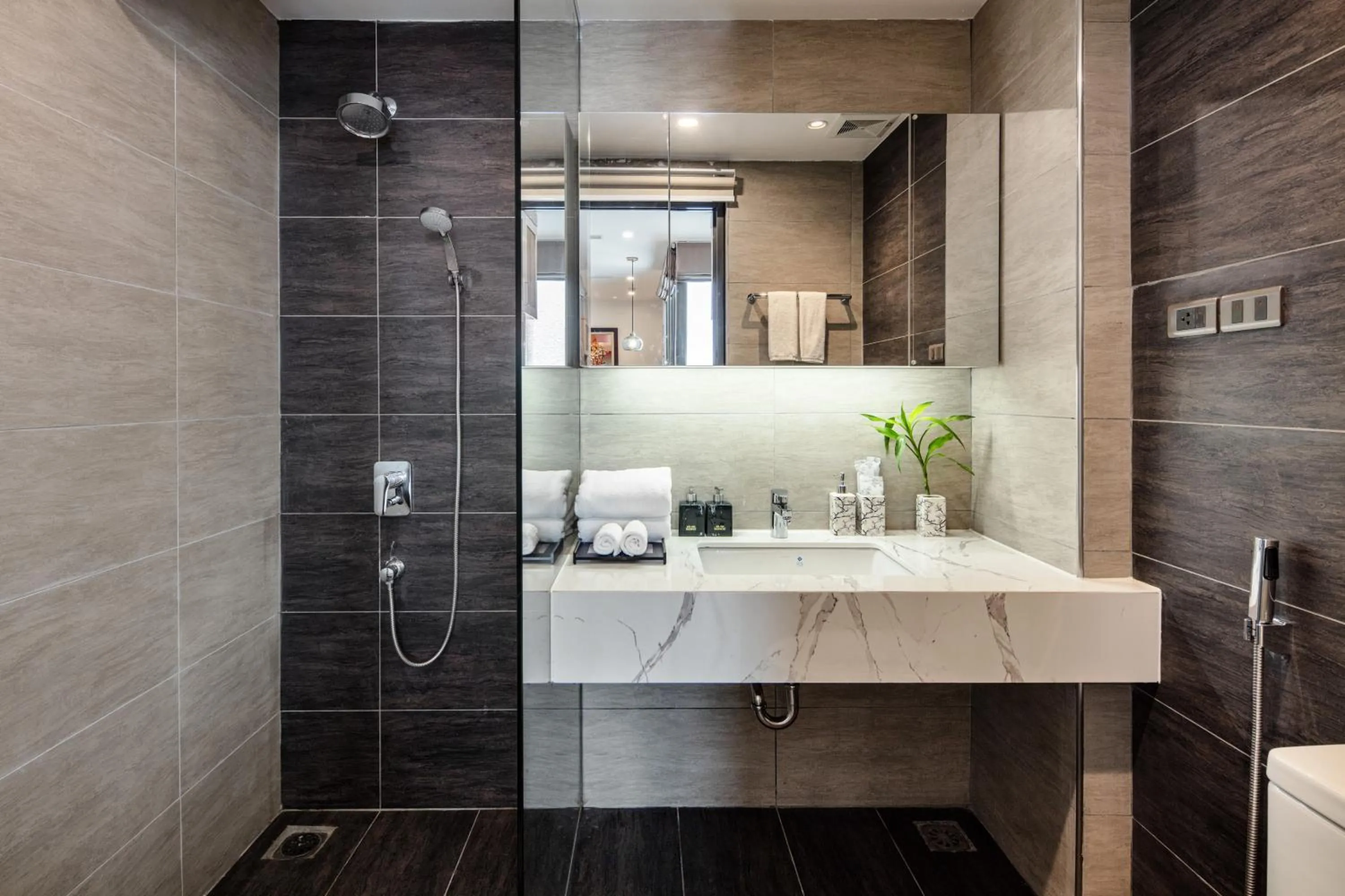 Bathroom in The Galaxy Home Hotel & Apartment