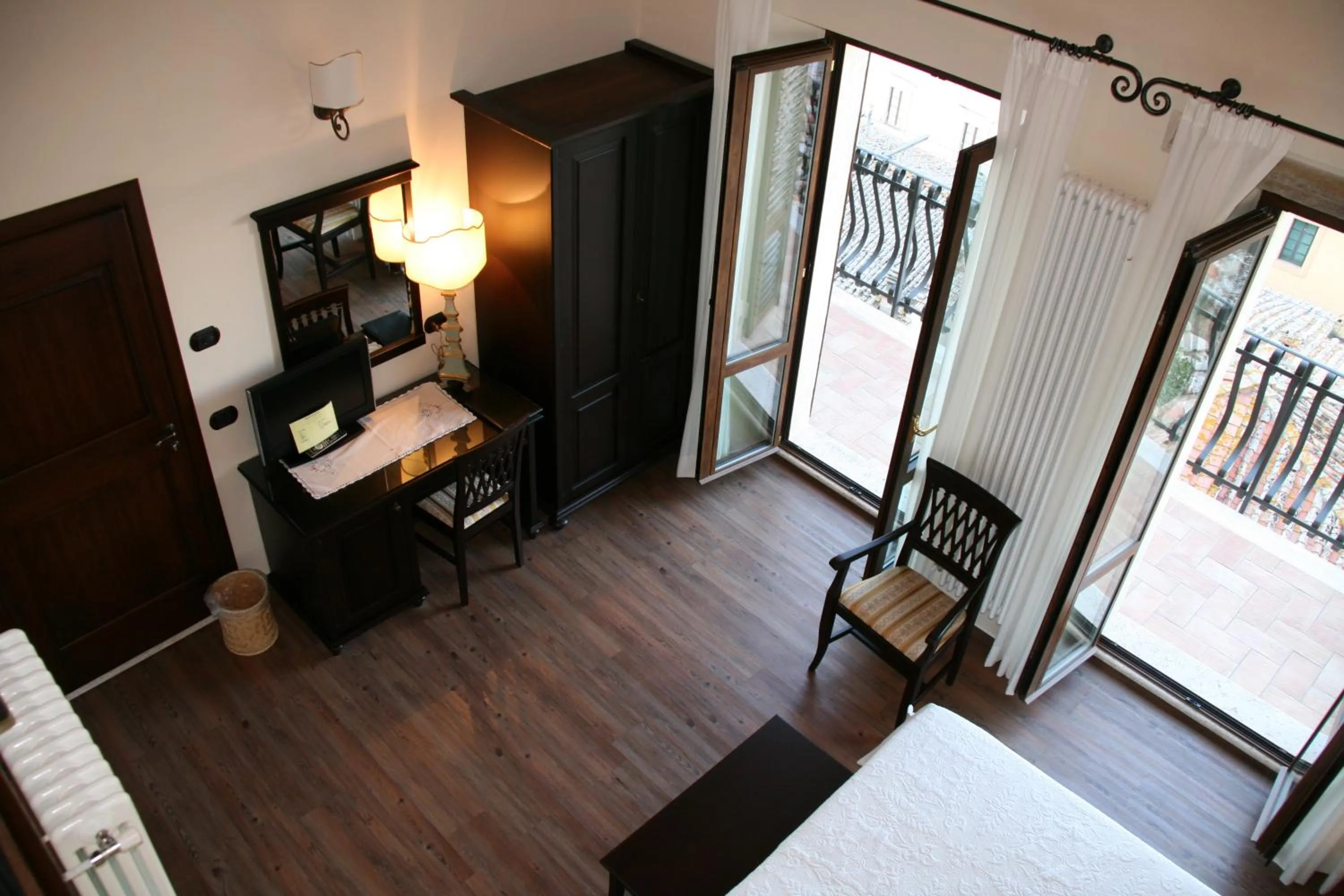 Photo of the whole room, Bed in Meublé il Riccio