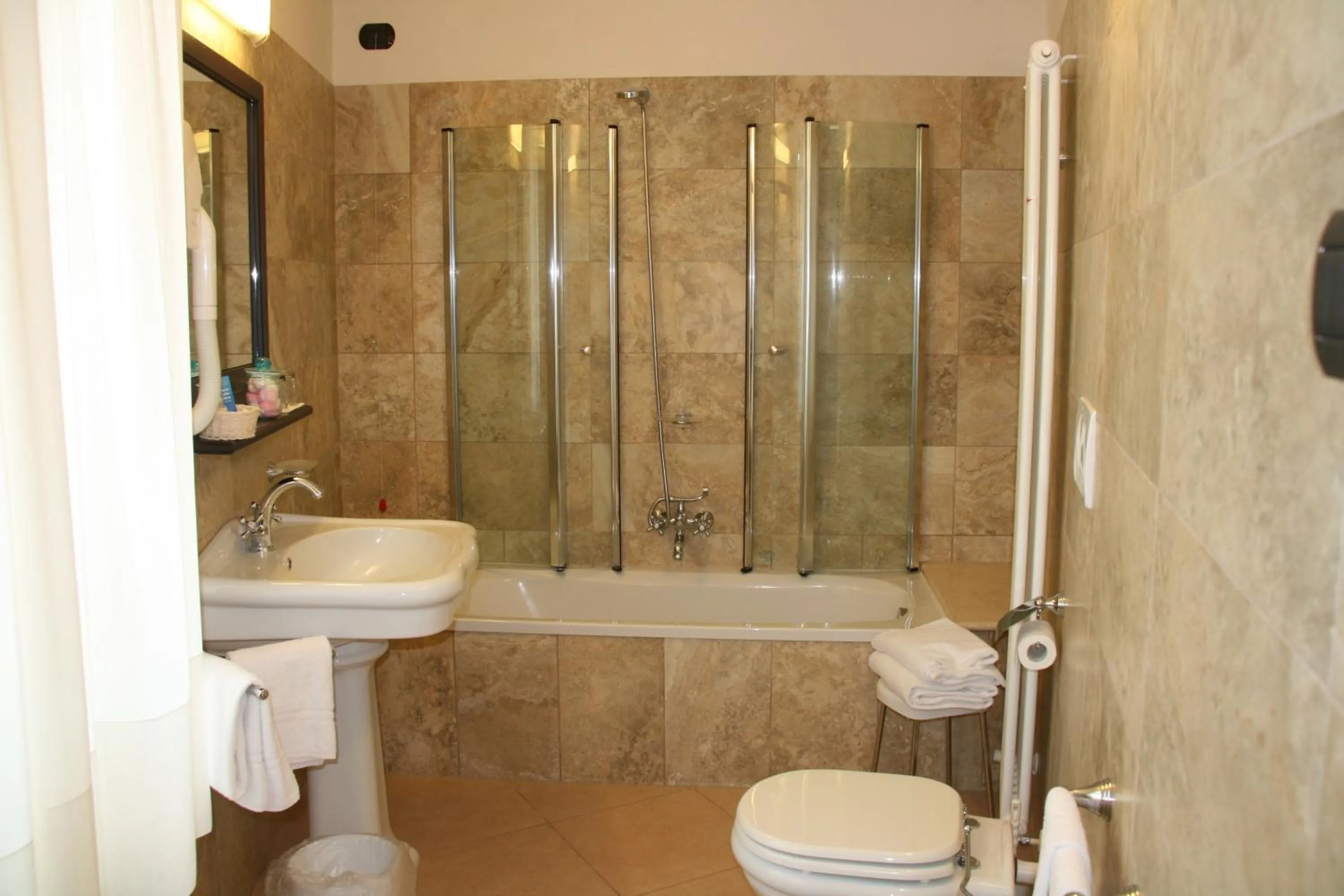 Bath in Meublé il Riccio