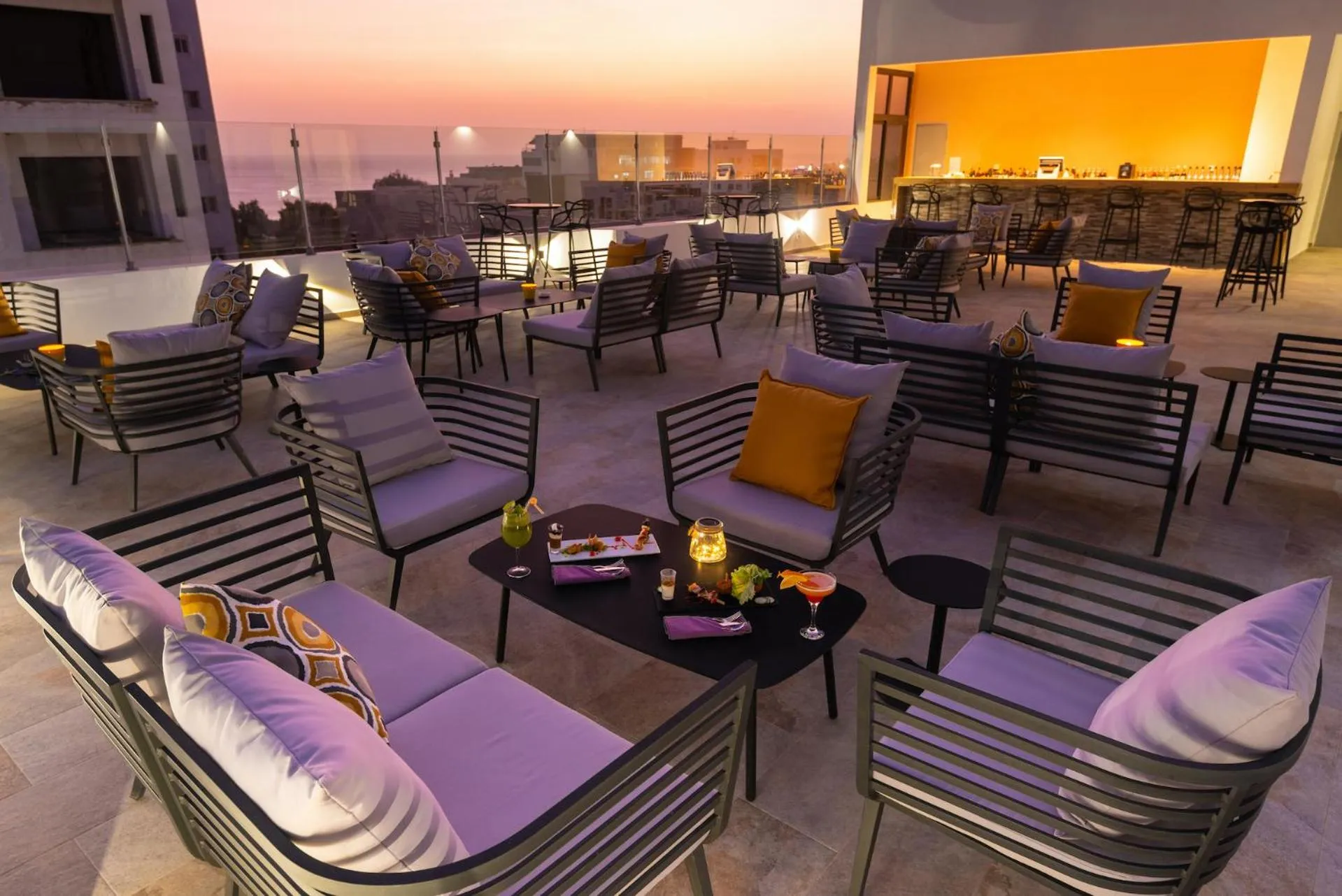 Lounge or bar in L'Adresse Dakar