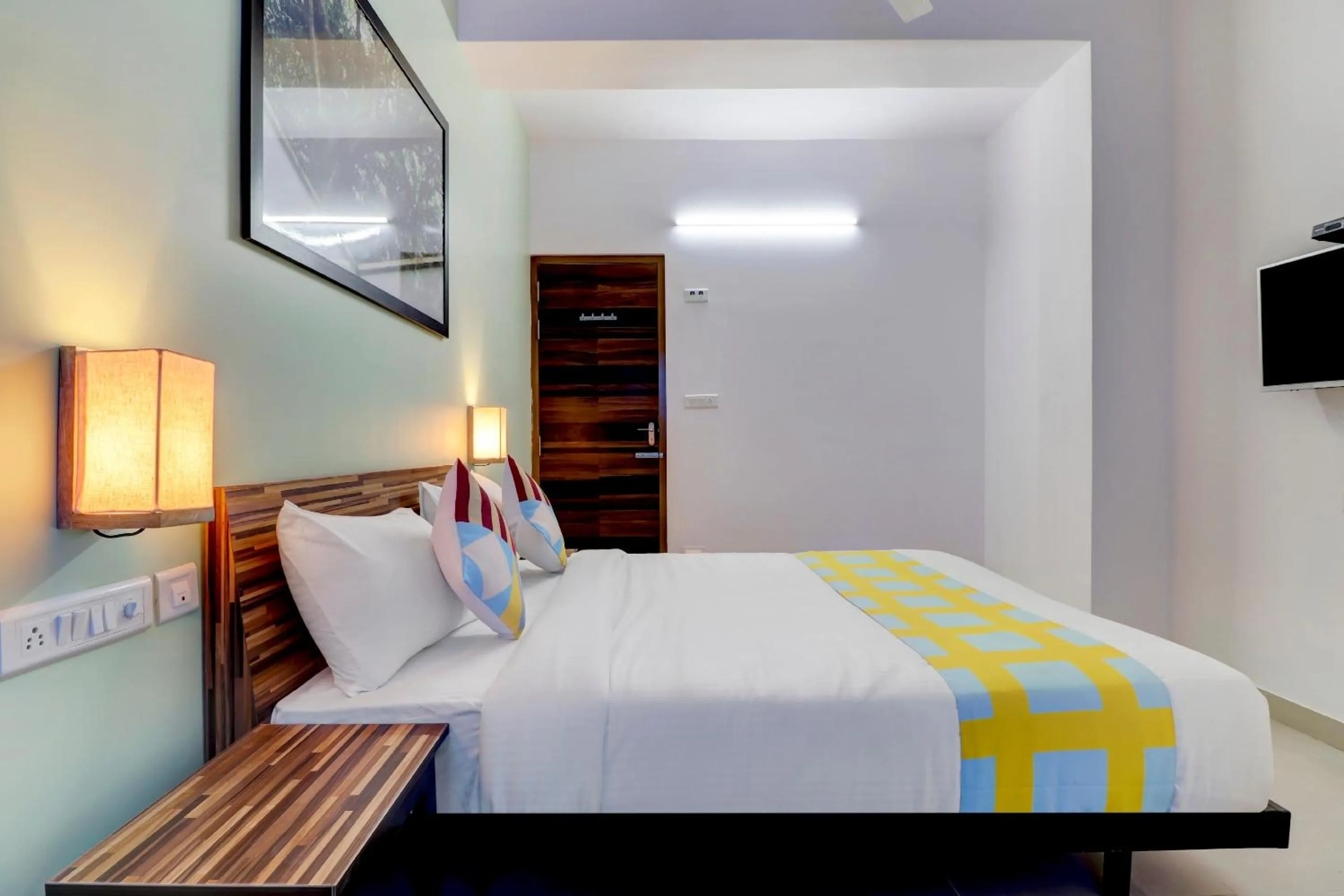 Bedroom, Bed in Hotel O Home Exotic Stay Bsk rd Stage
