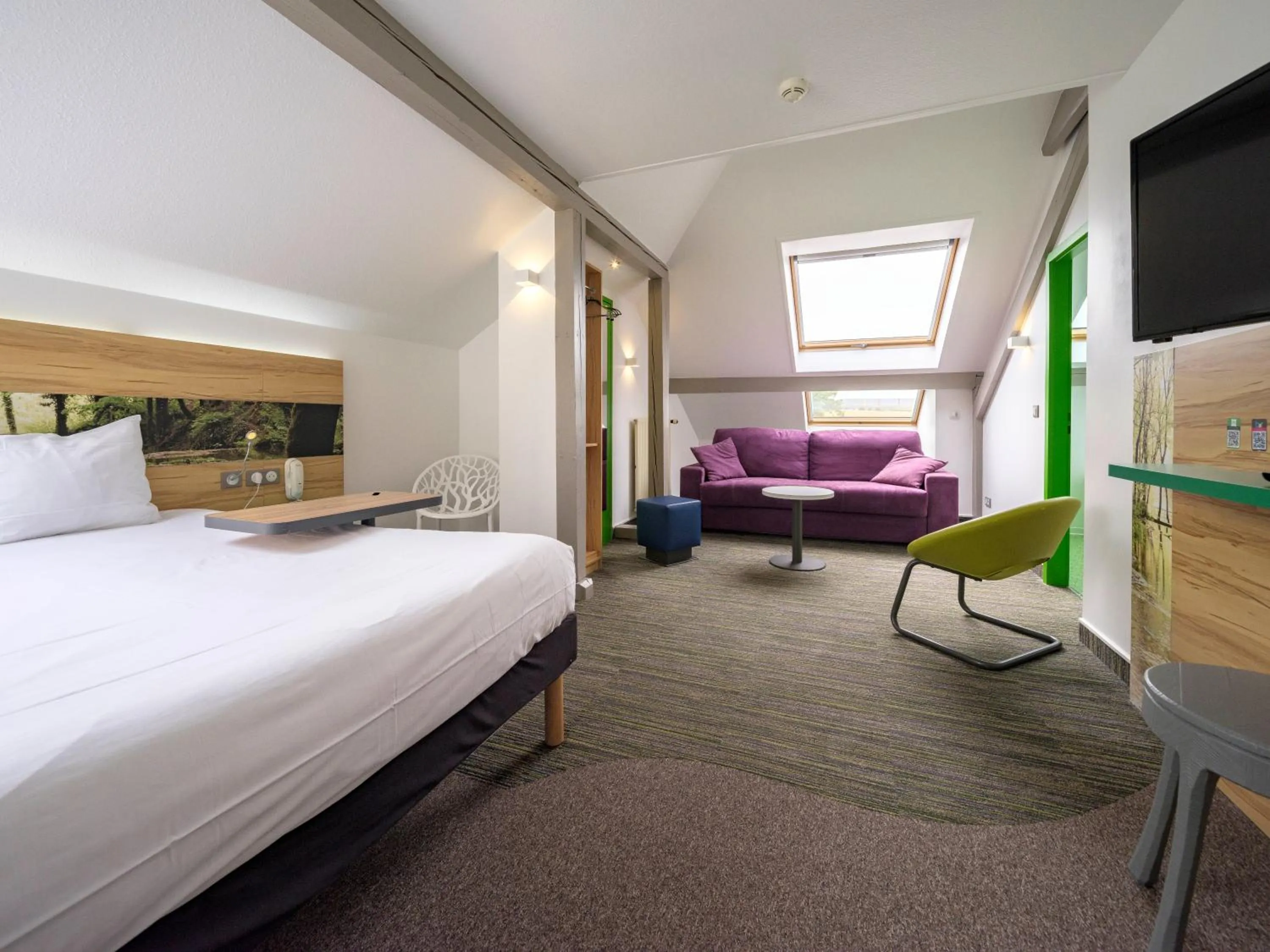Photo of the whole room, Bed in ibis Styles Sarrebourg