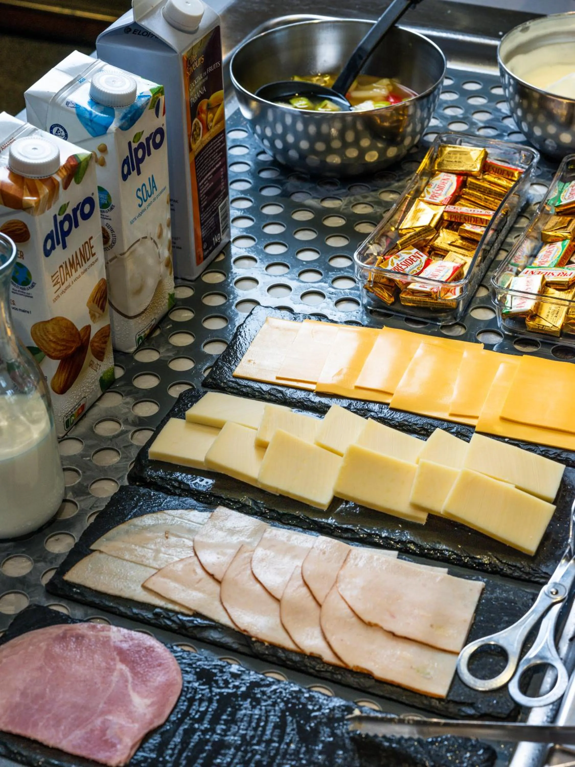 Buffet breakfast in ibis Styles Sarrebourg