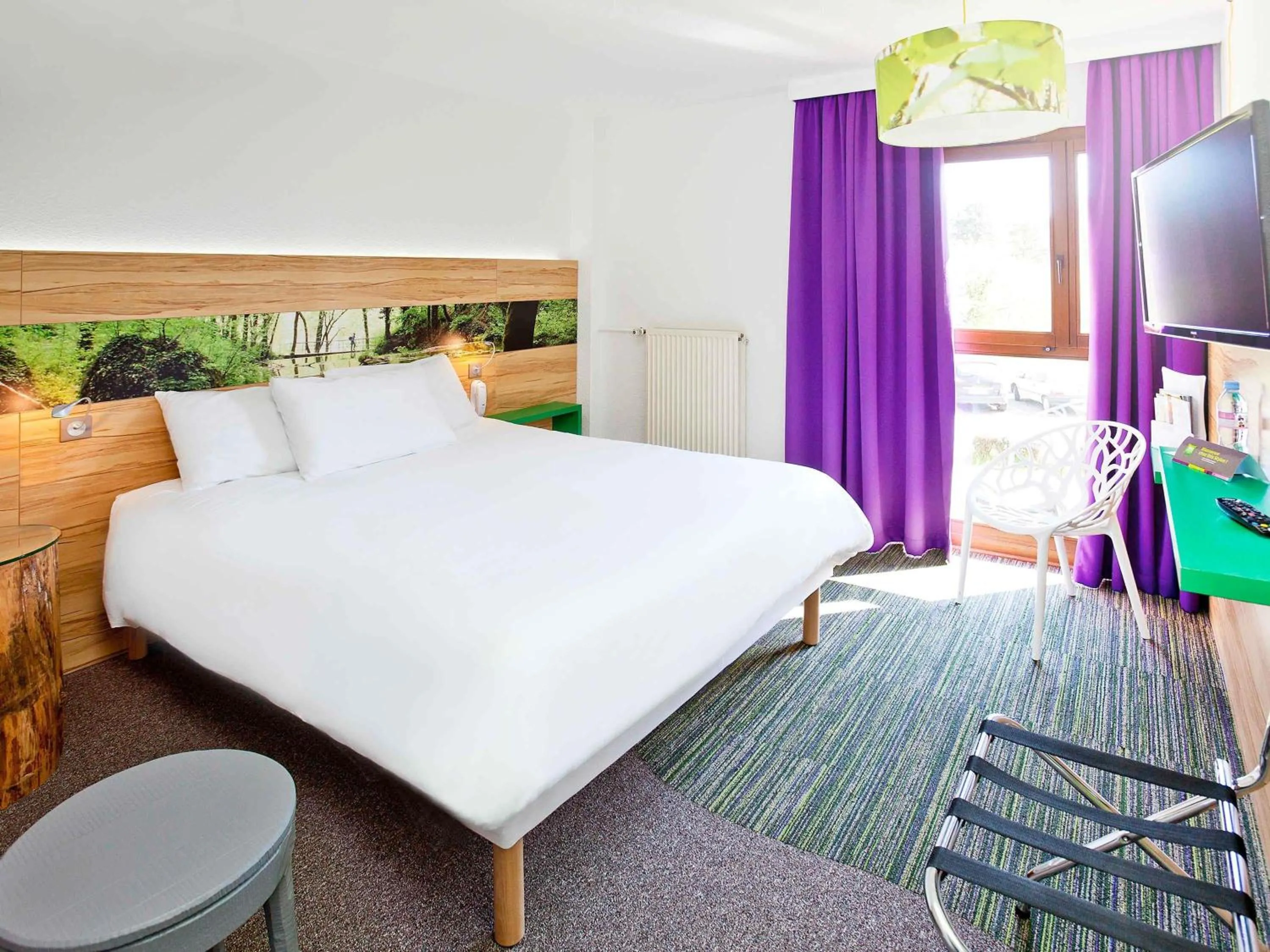 Property building, Bed in ibis Styles Sarrebourg