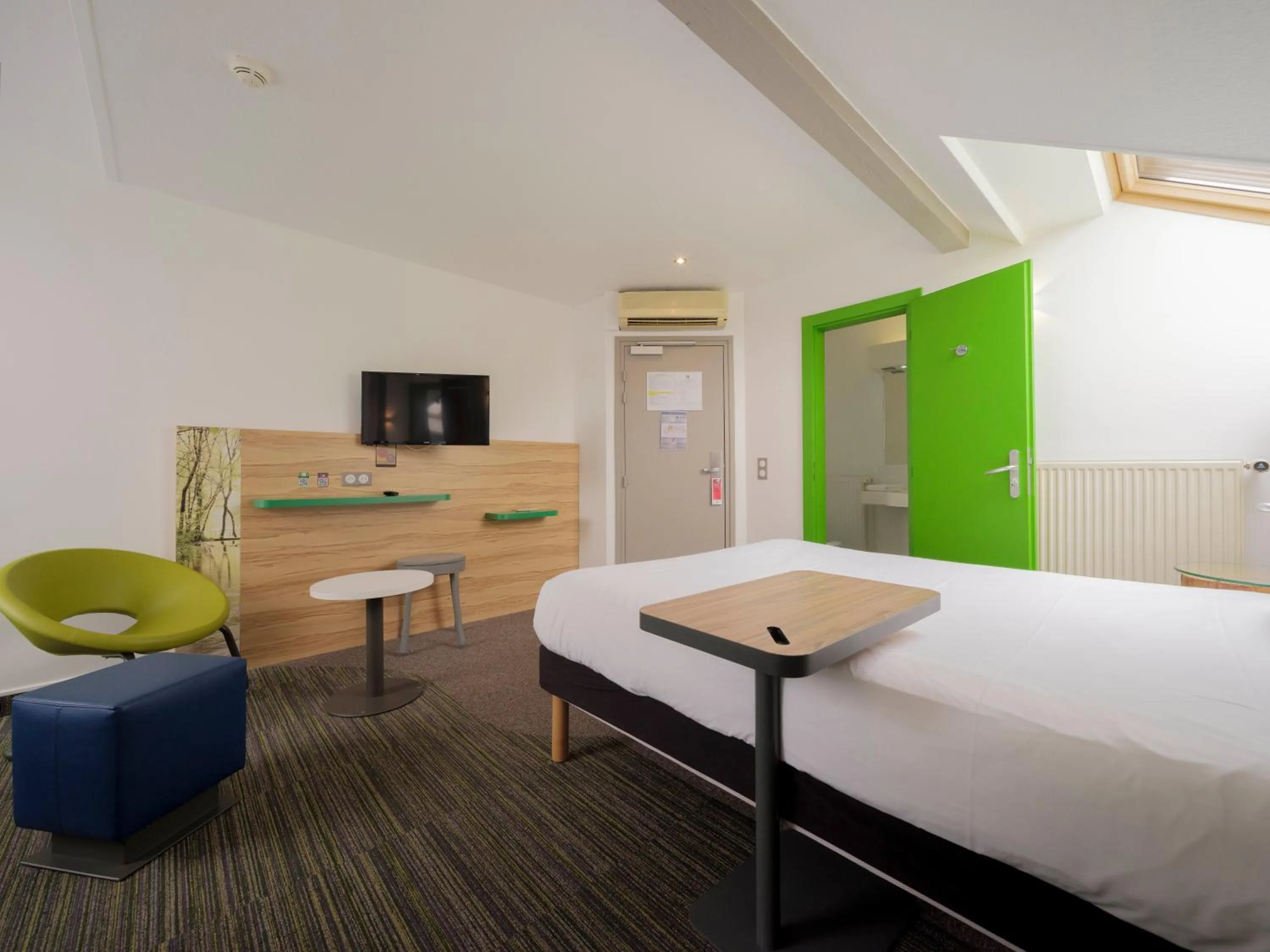 Bedroom, Bed in ibis Styles Sarrebourg