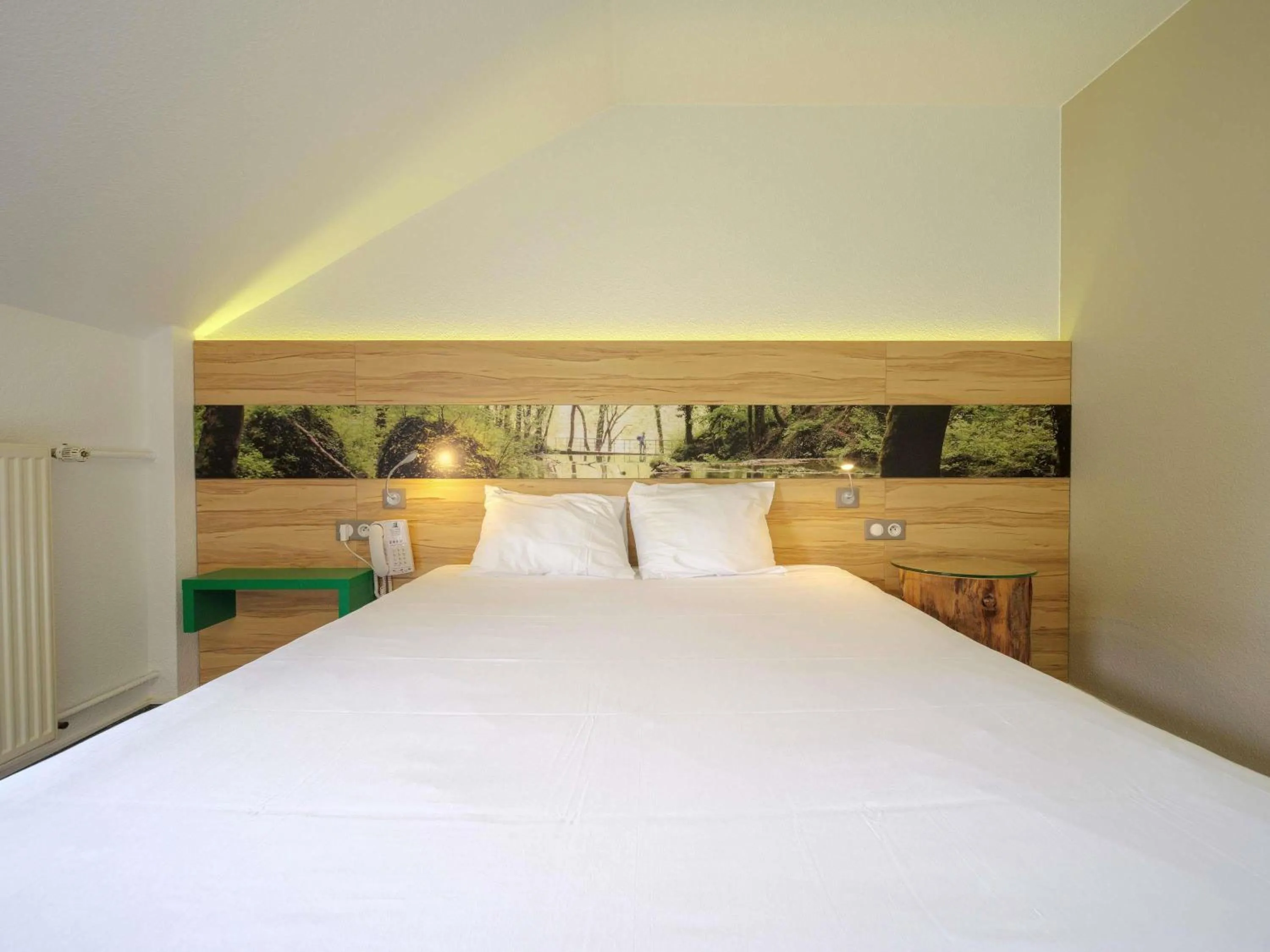 Bedroom, Bed in ibis Styles Sarrebourg