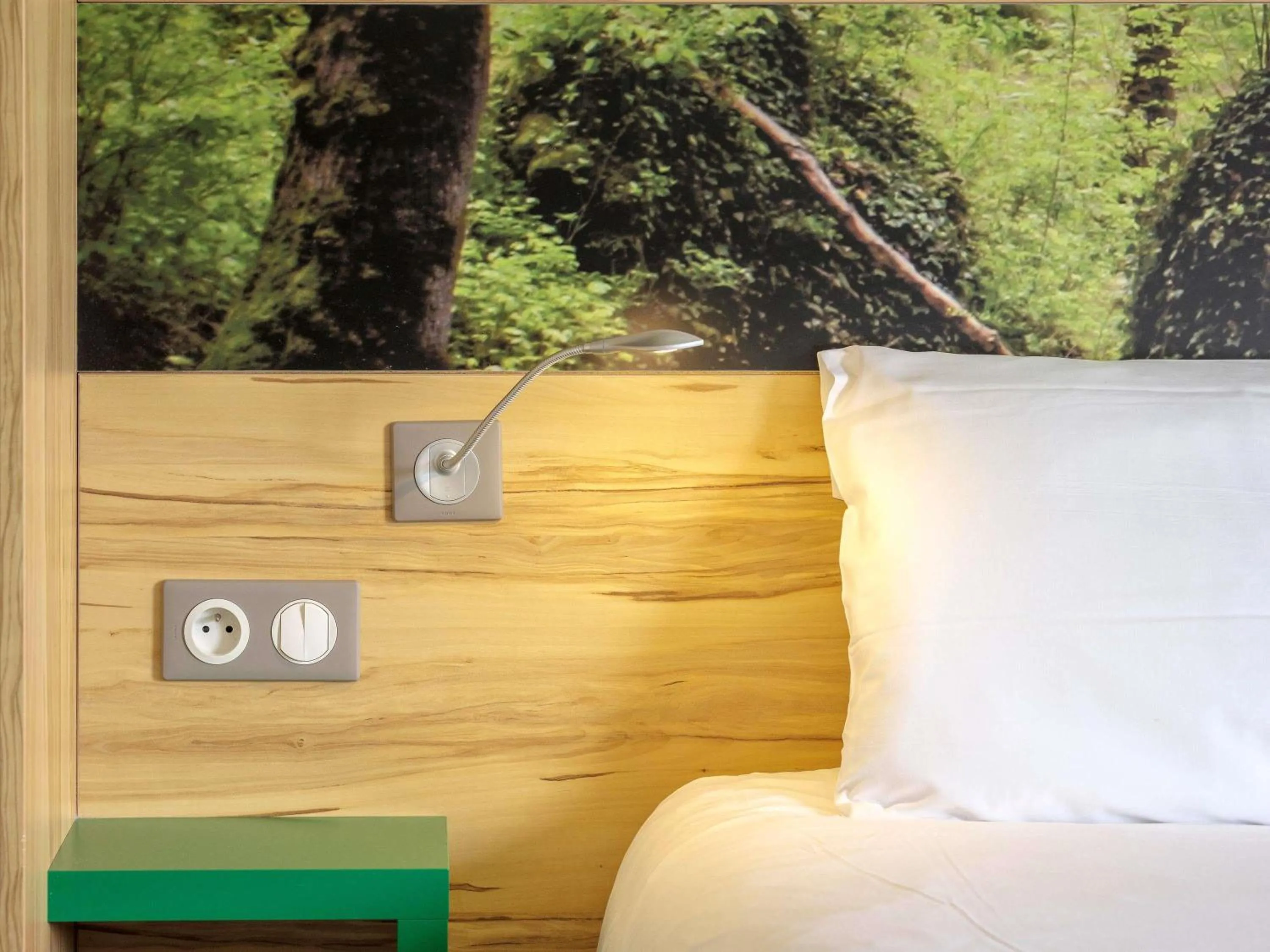 Bedroom, Bed in ibis Styles Sarrebourg