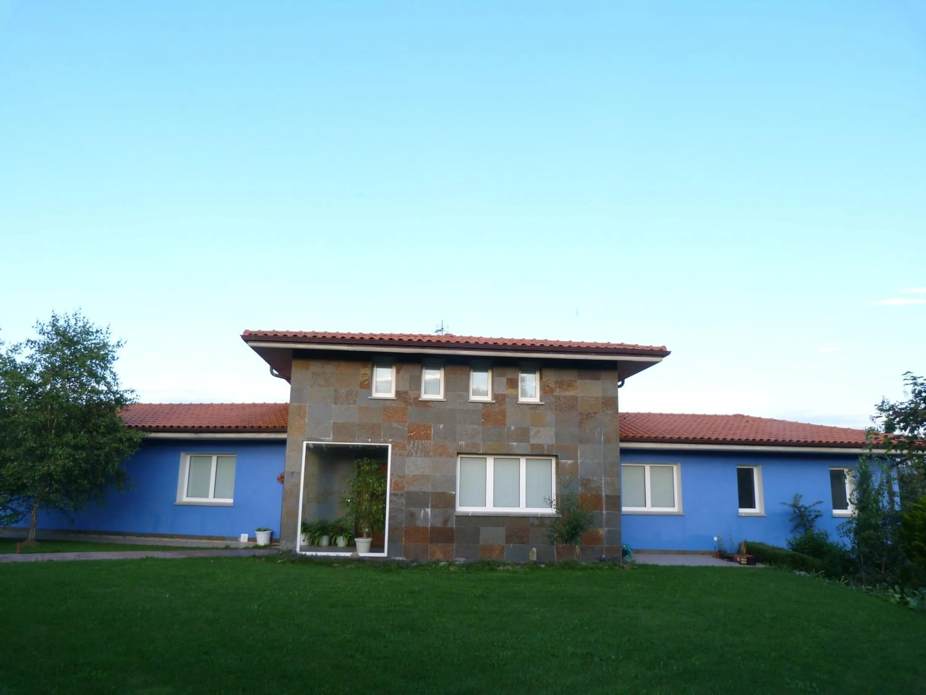 Property building in Hotel Garazar