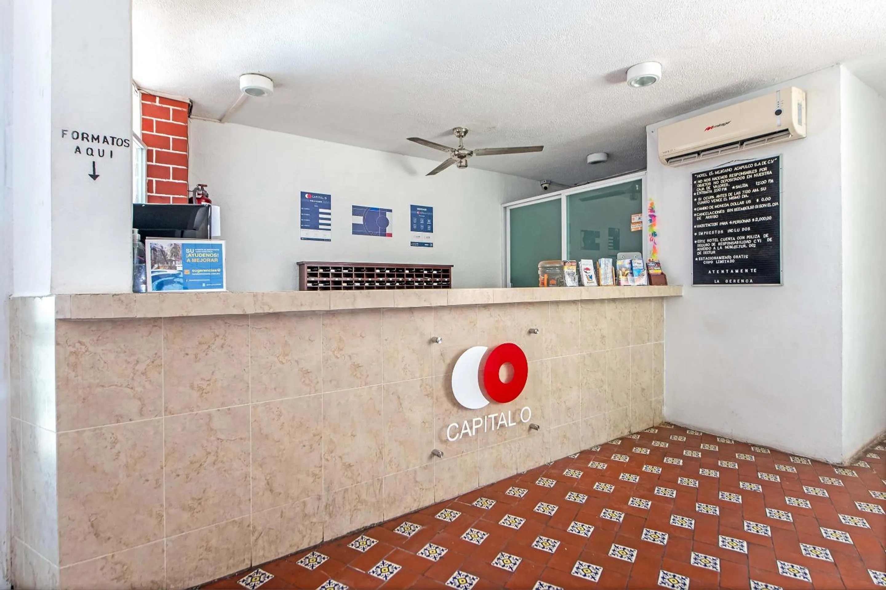 Lobby or reception in Capital O Hotel El Mejicano, Acapulco