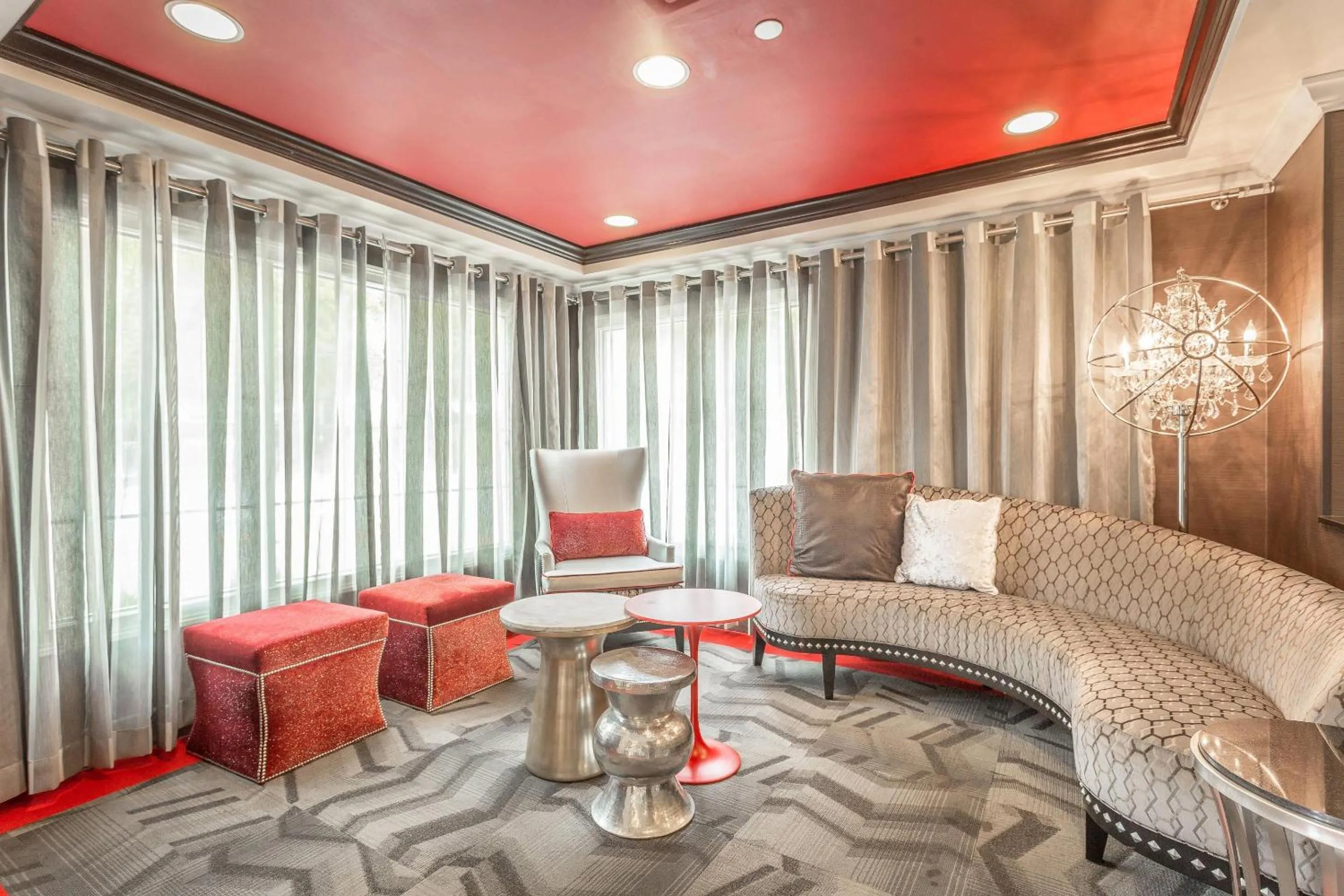 Lobby or reception in Inn at the Peachtrees, an Ascend Collection Hotel