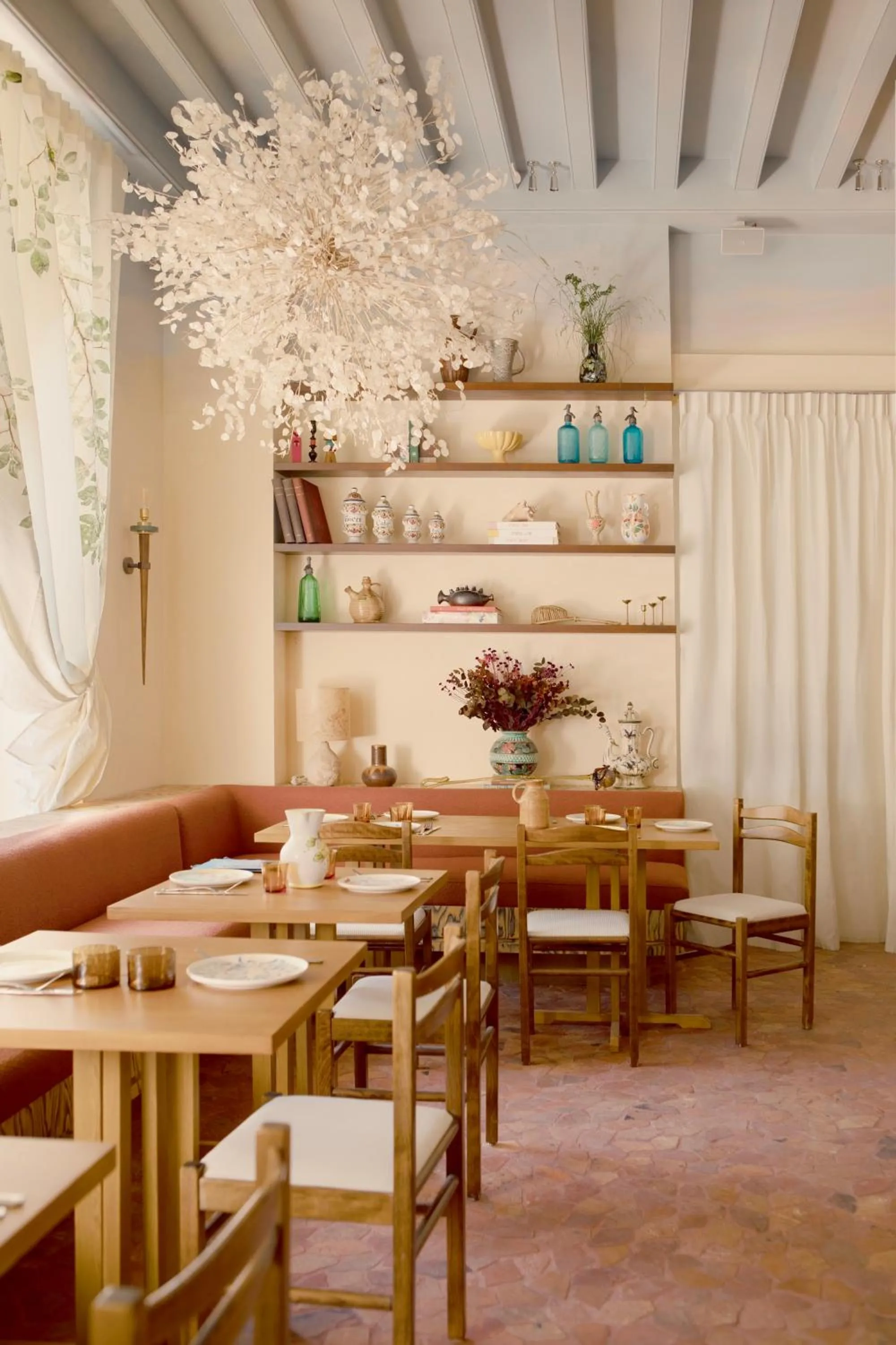 Restaurant/places to eat in La Folie Barbizon