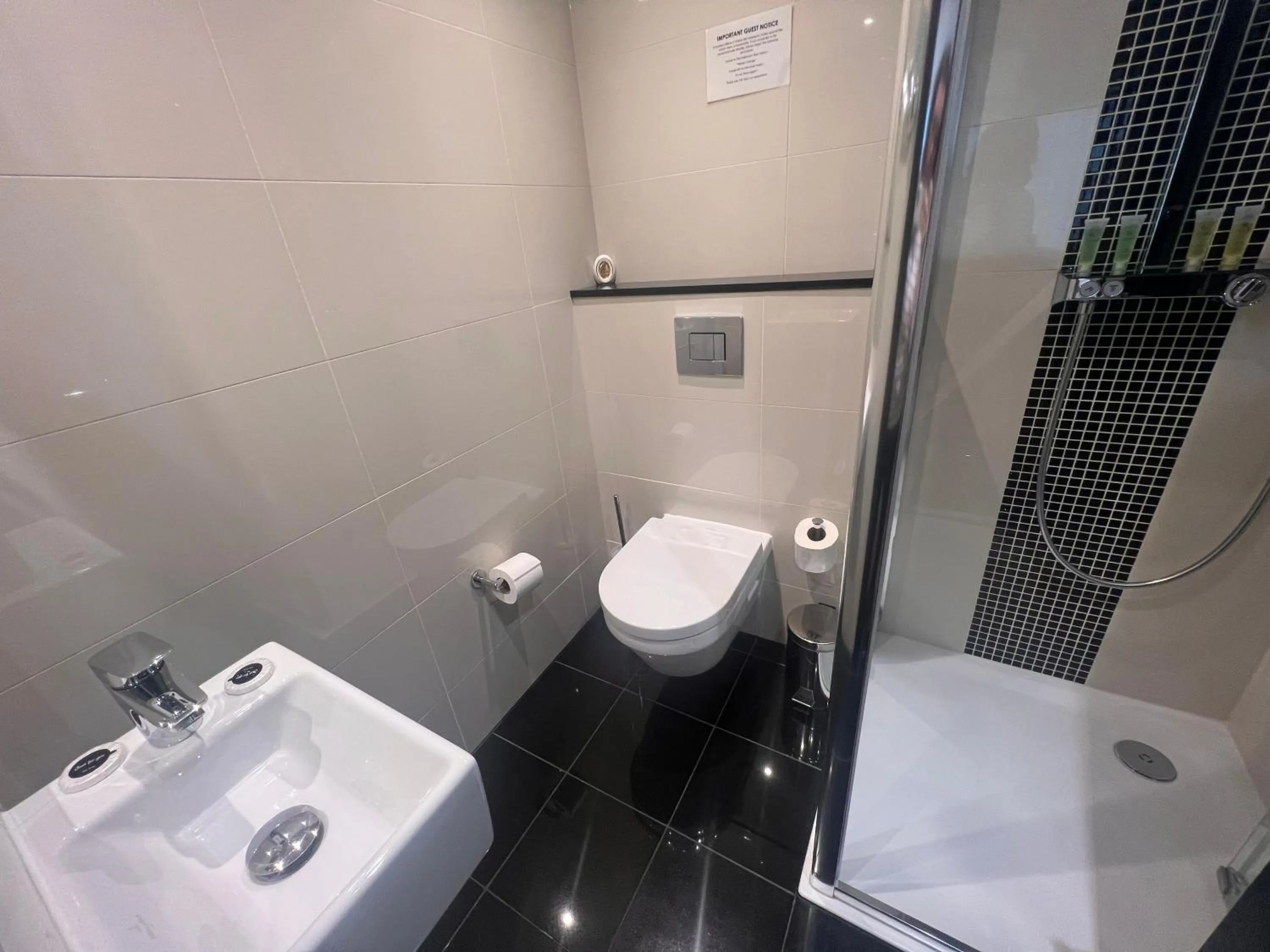 Shower in Hatton Garden Hotel