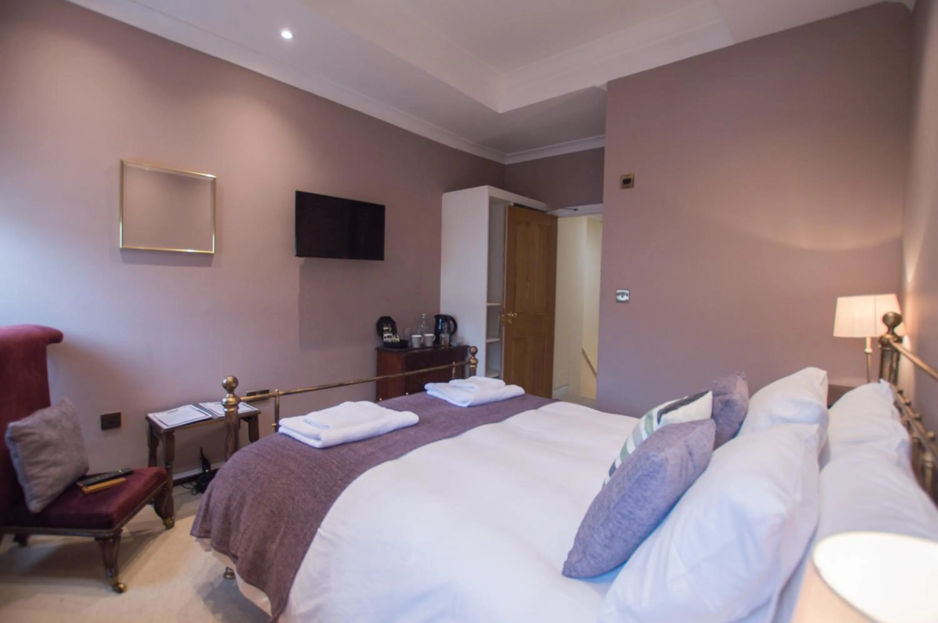 Bed in The Portland Guesthouse