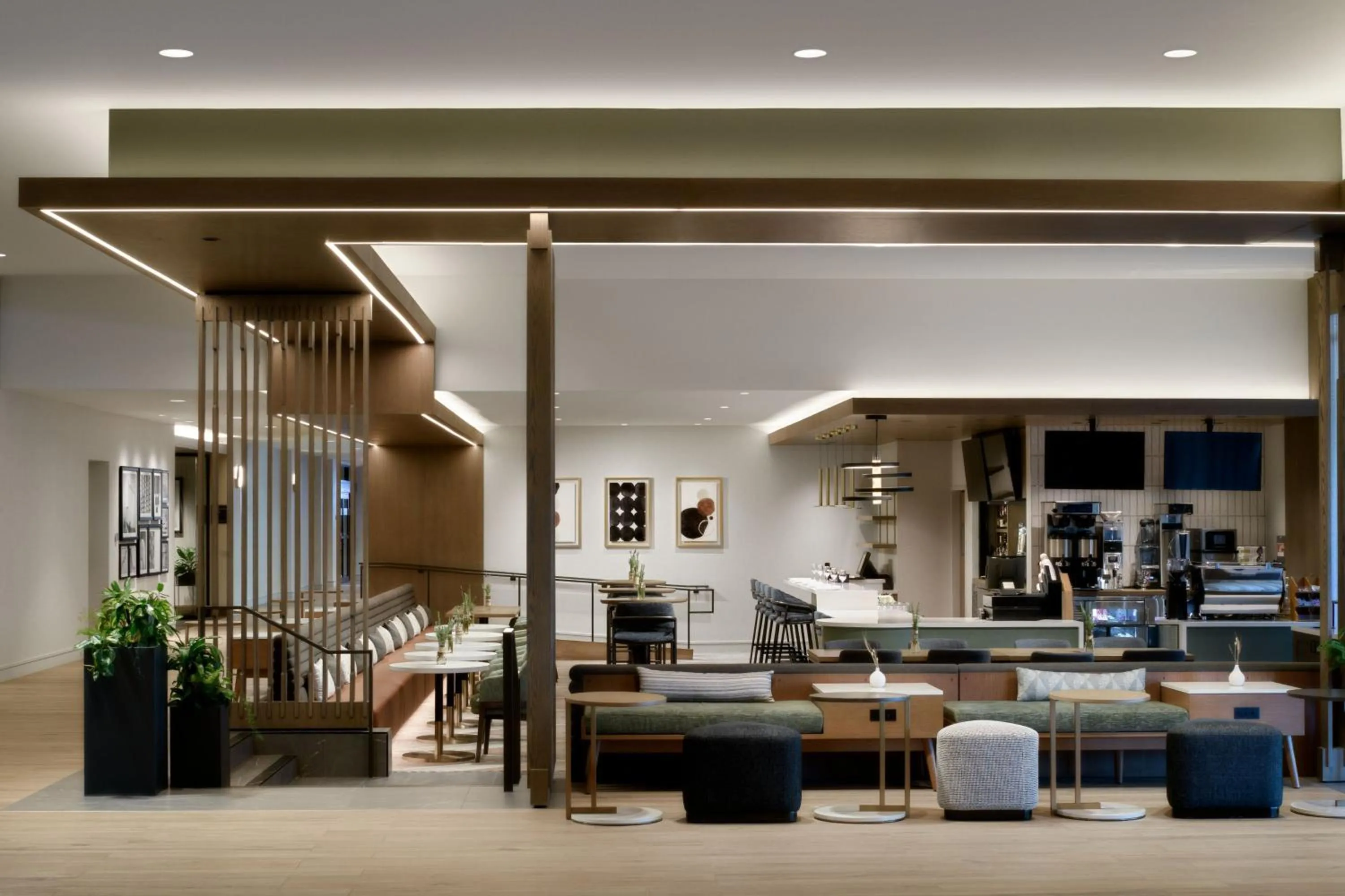 Lobby or reception in Sheraton Park Hotel at the Anaheim Resort