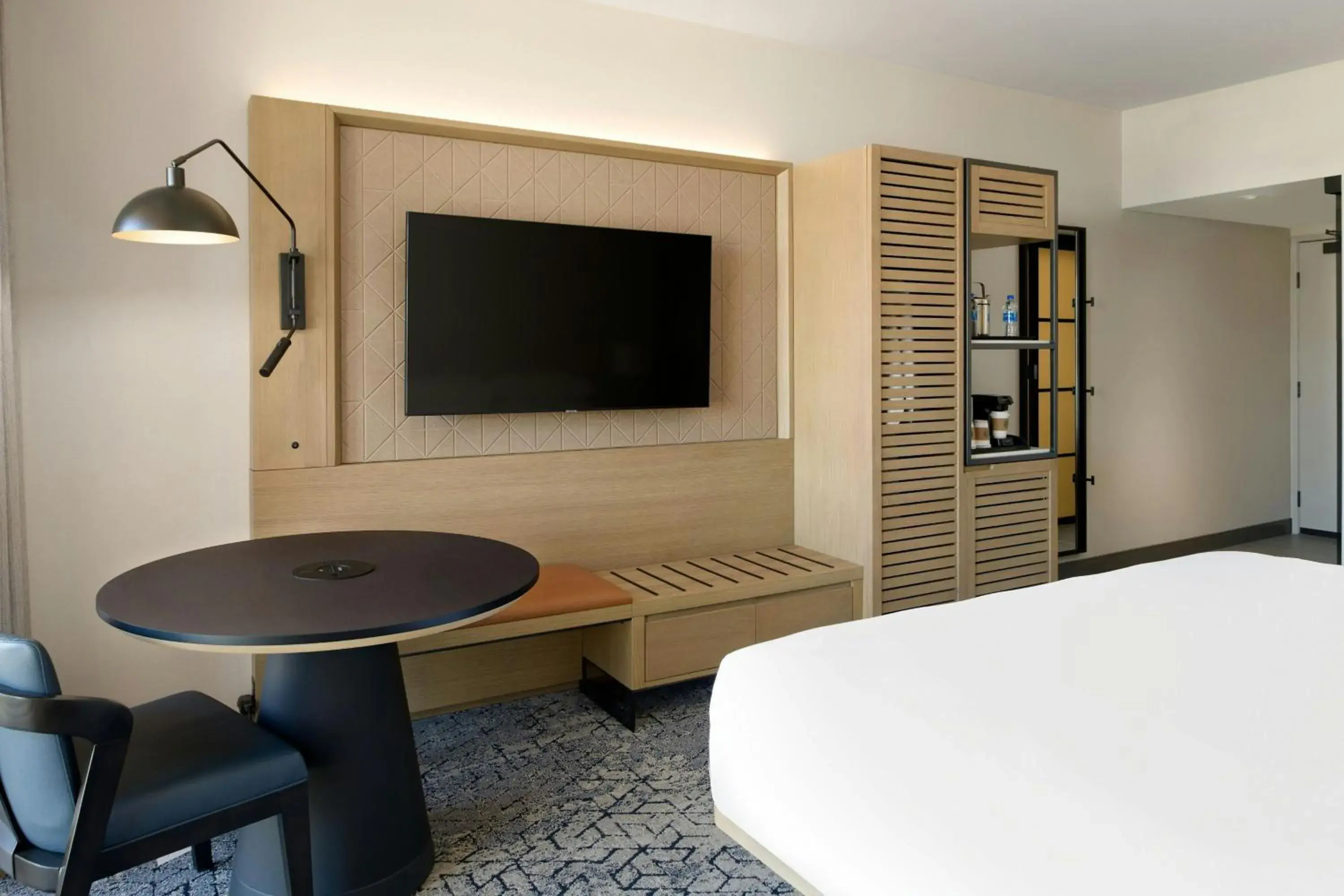 Traditional King Room - Hearing Accessible in Sheraton Park Hotel at the Anaheim Resort Traditional King Room - Hearing Accessible in Sheraton Park Hotel at the Anaheim Resort