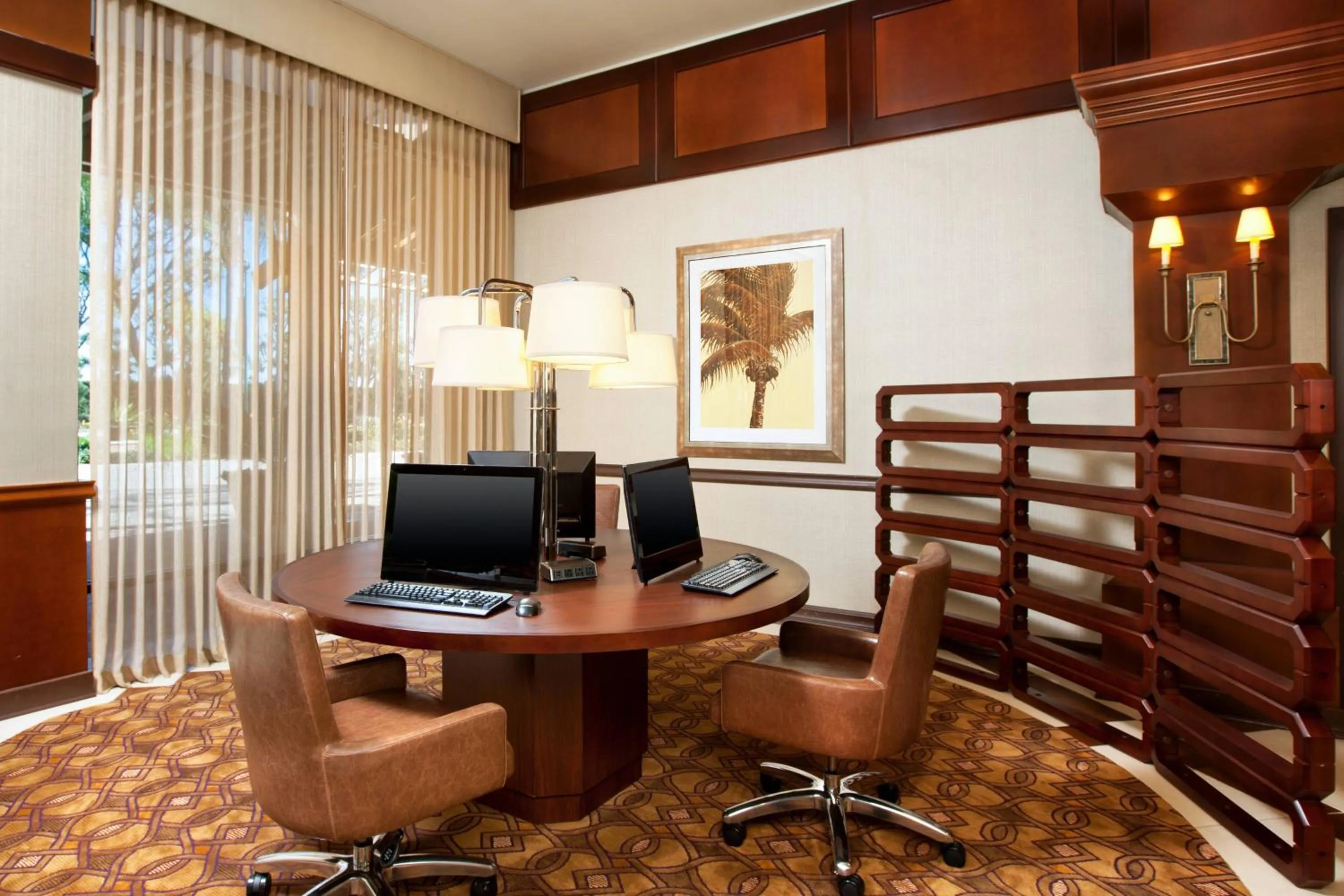 Lobby or reception in Sheraton Park Hotel at the Anaheim Resort