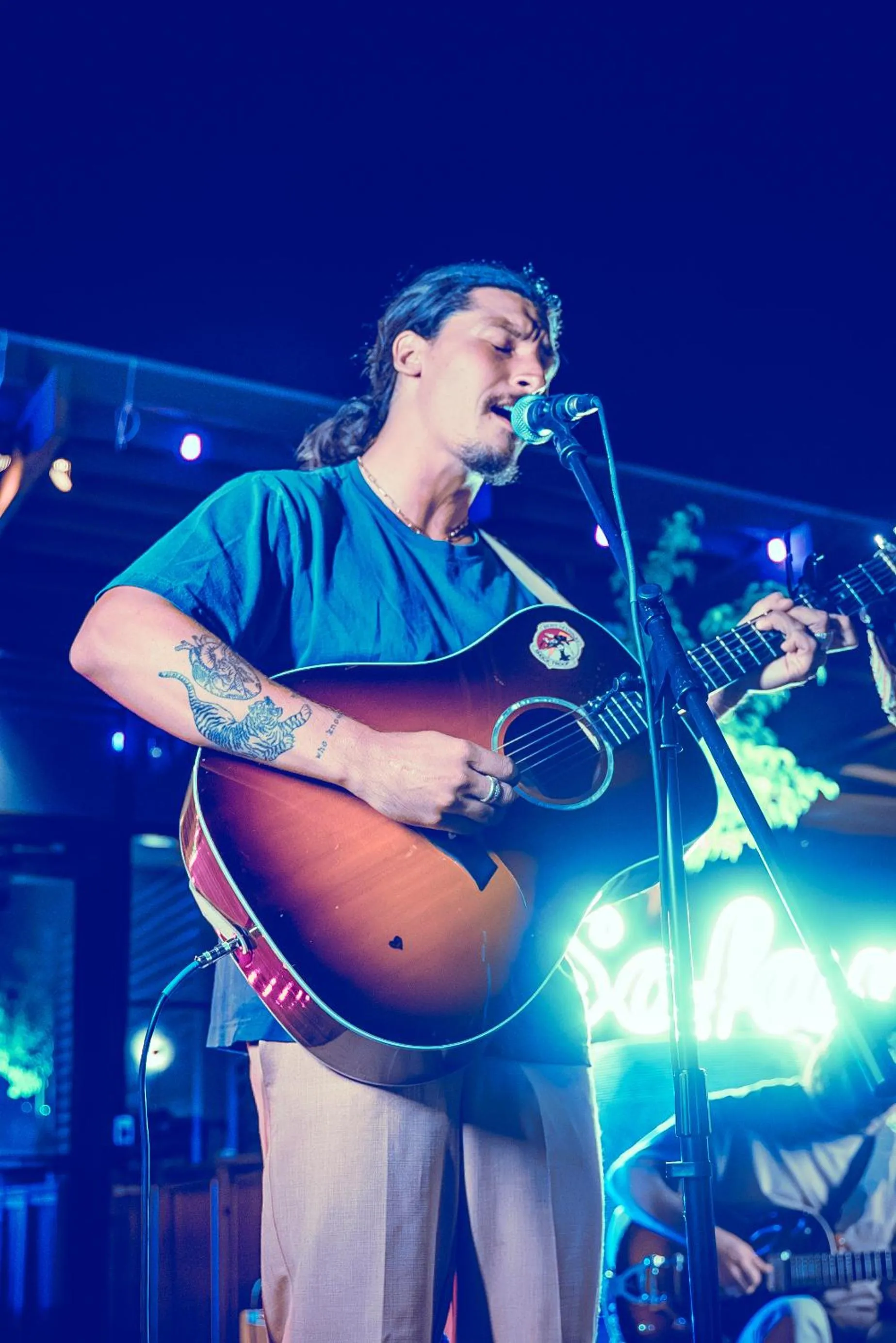 Evening entertainment in Virgin Hotels Nashville