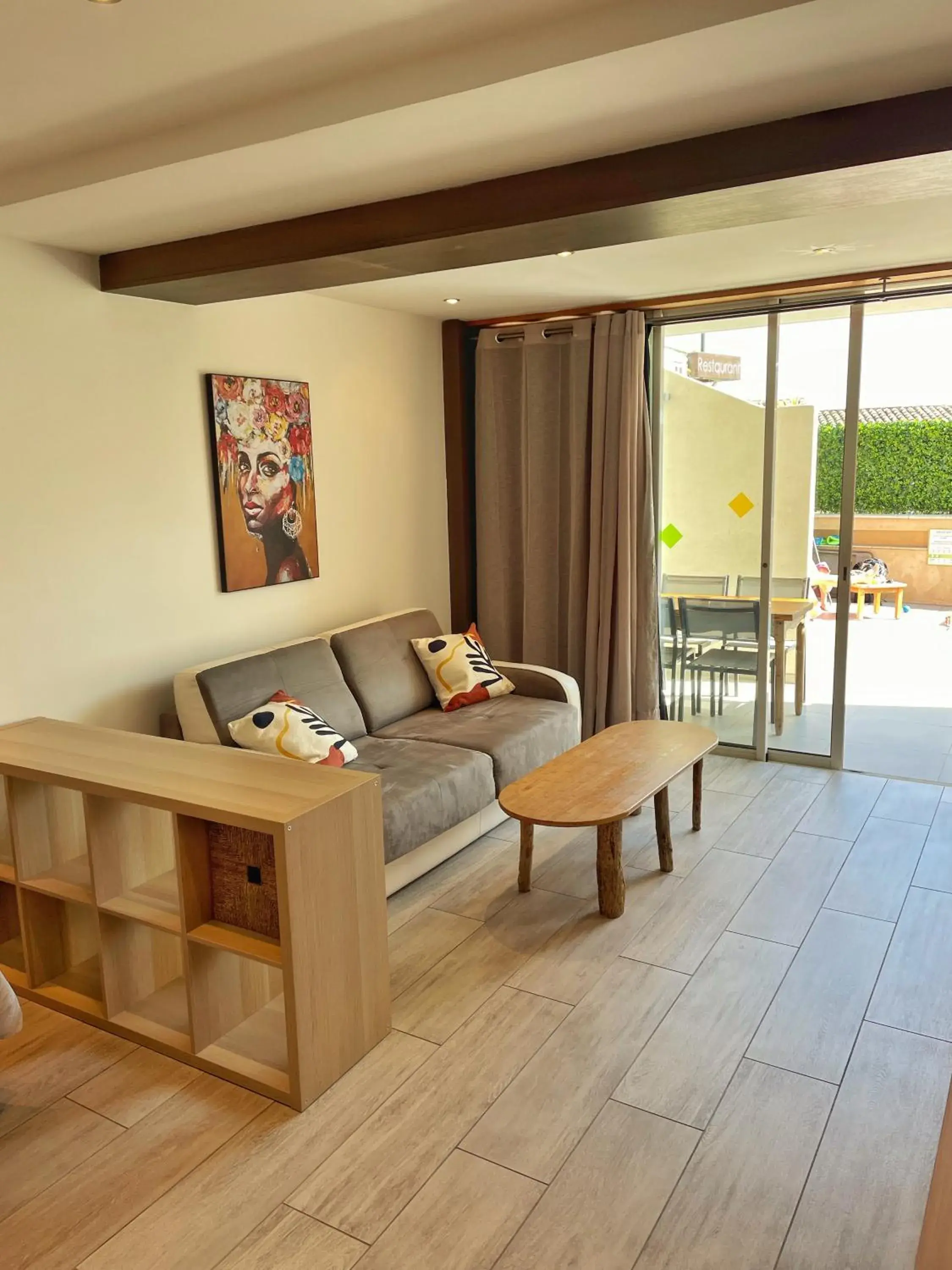 Junior Suite with Pool View in Hôtel Beau Soleil Junior Suite with Pool View in Hôtel Beau Soleil