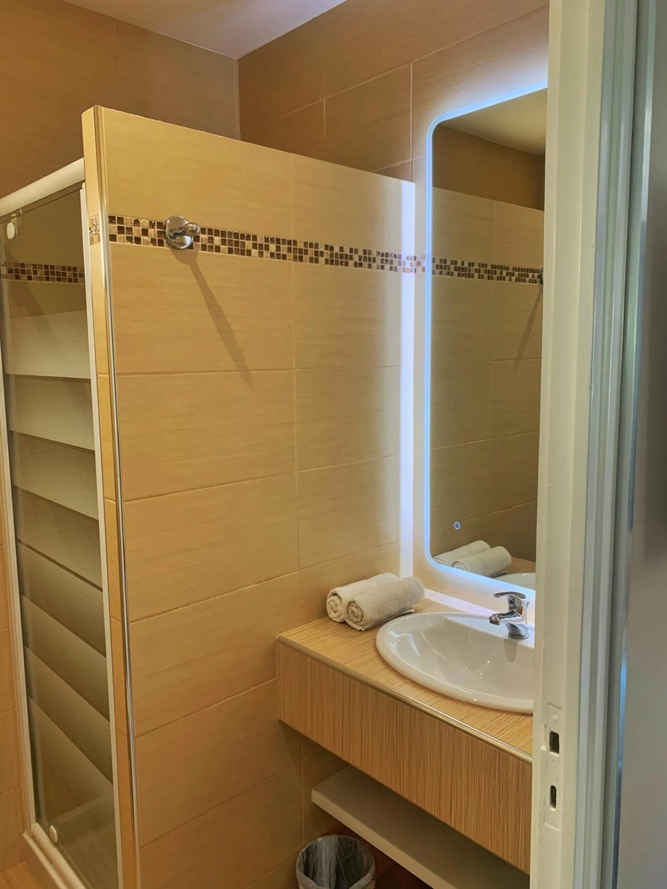 Bathroom in Hôtel Beau Soleil