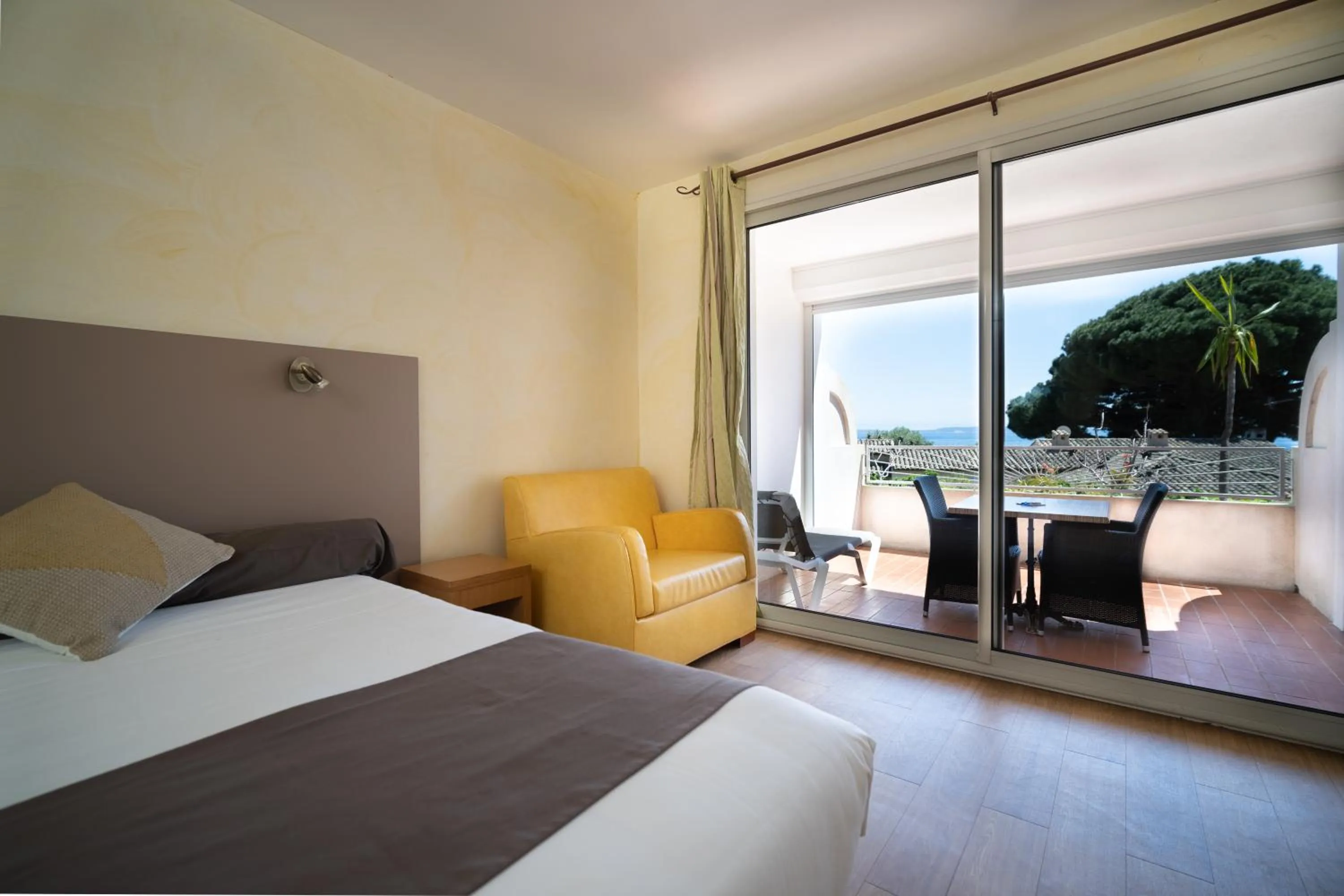 Photo of the whole room in Hôtel Beau Soleil