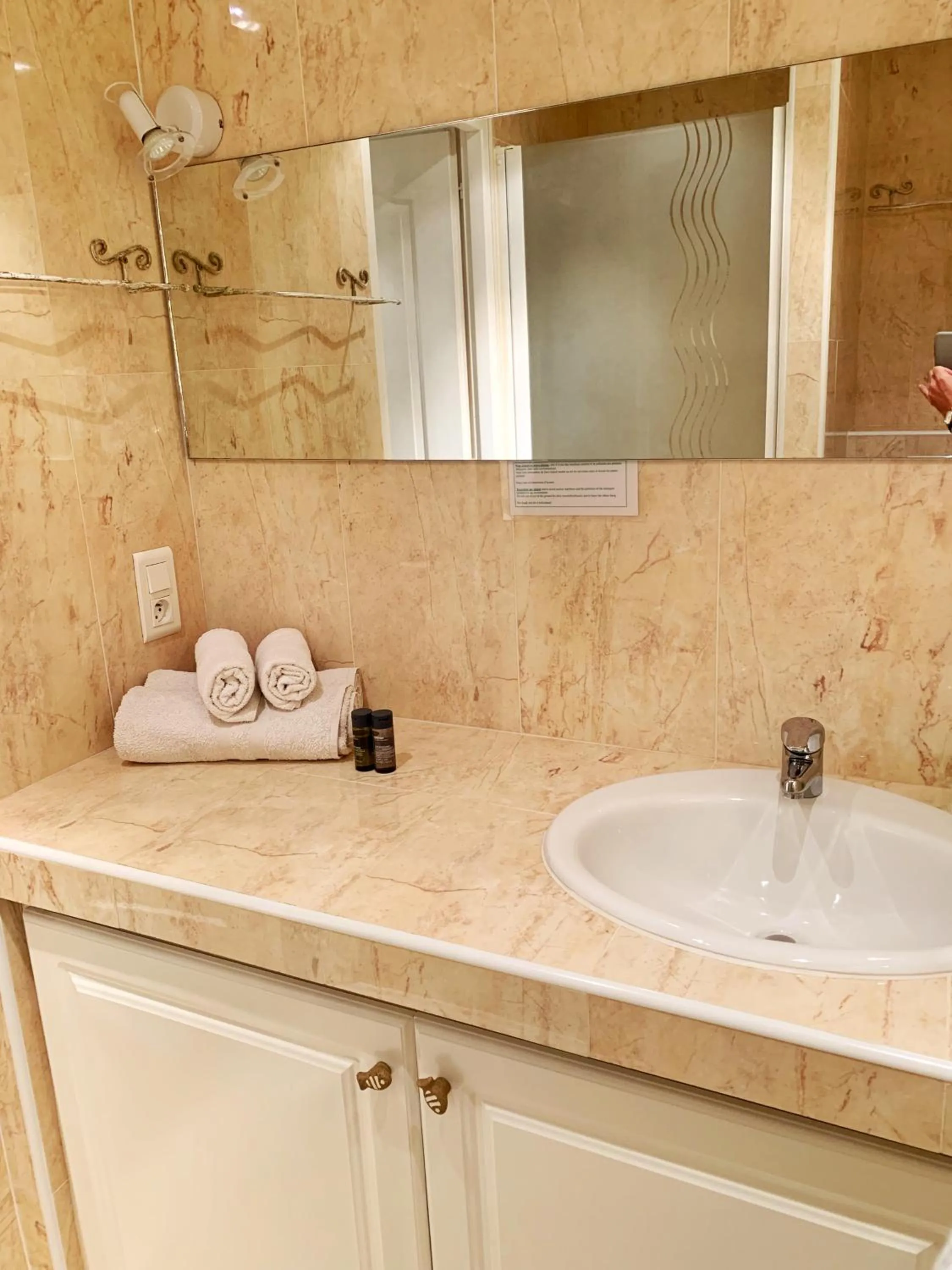 towels in Hôtel Beau Soleil