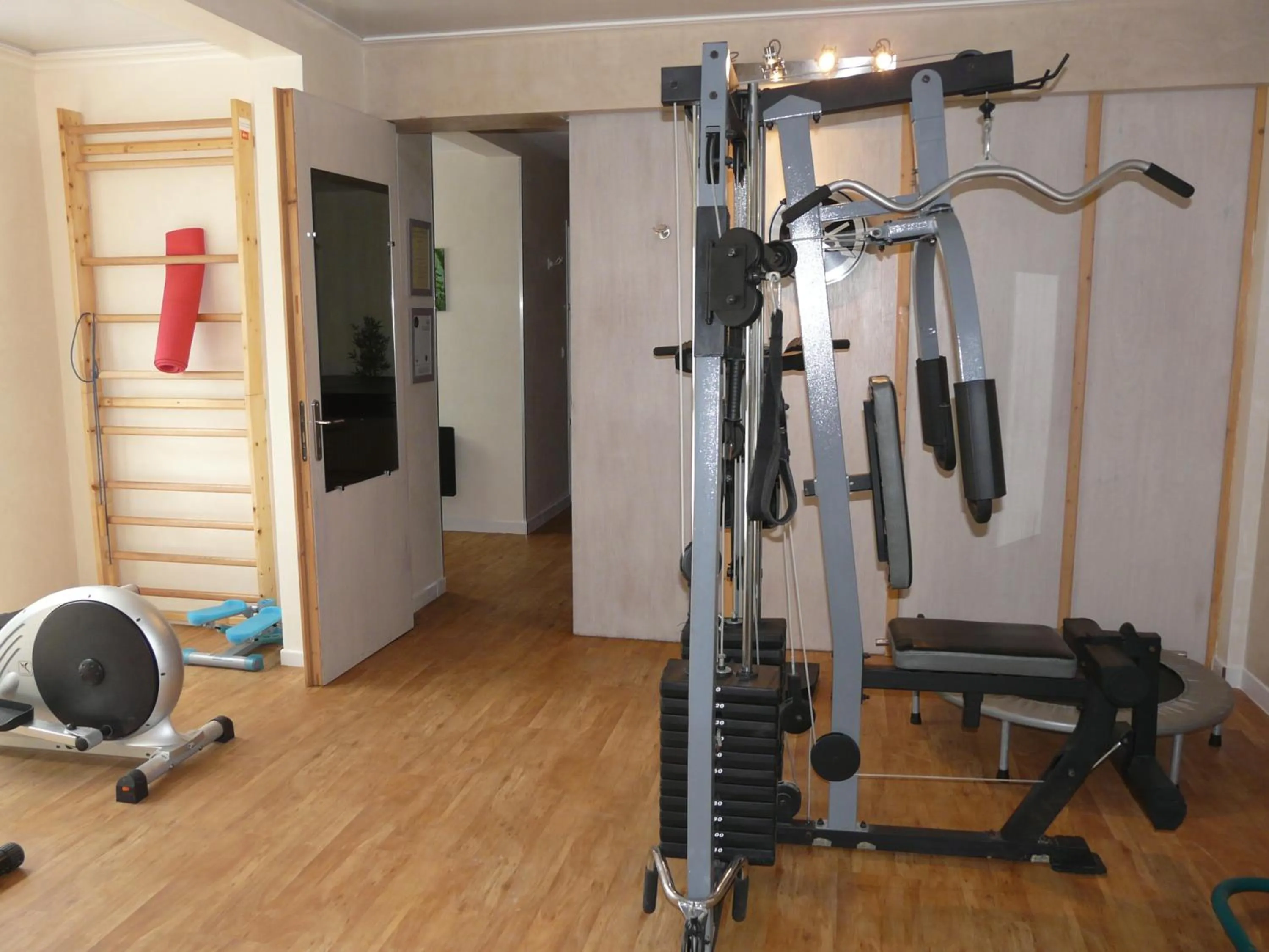 Fitness centre/facilities in Hôtel Beau Soleil