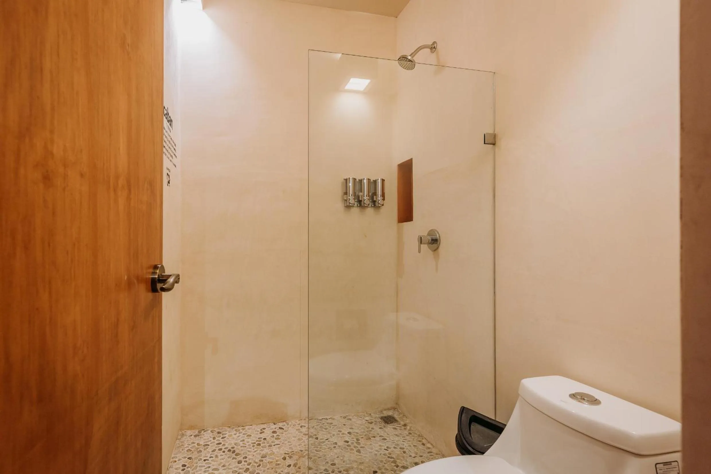 Bathroom in Waye Valladolid Centro - Sustainable, Authentic Experiences & Pet Friendly Boutique Hotel