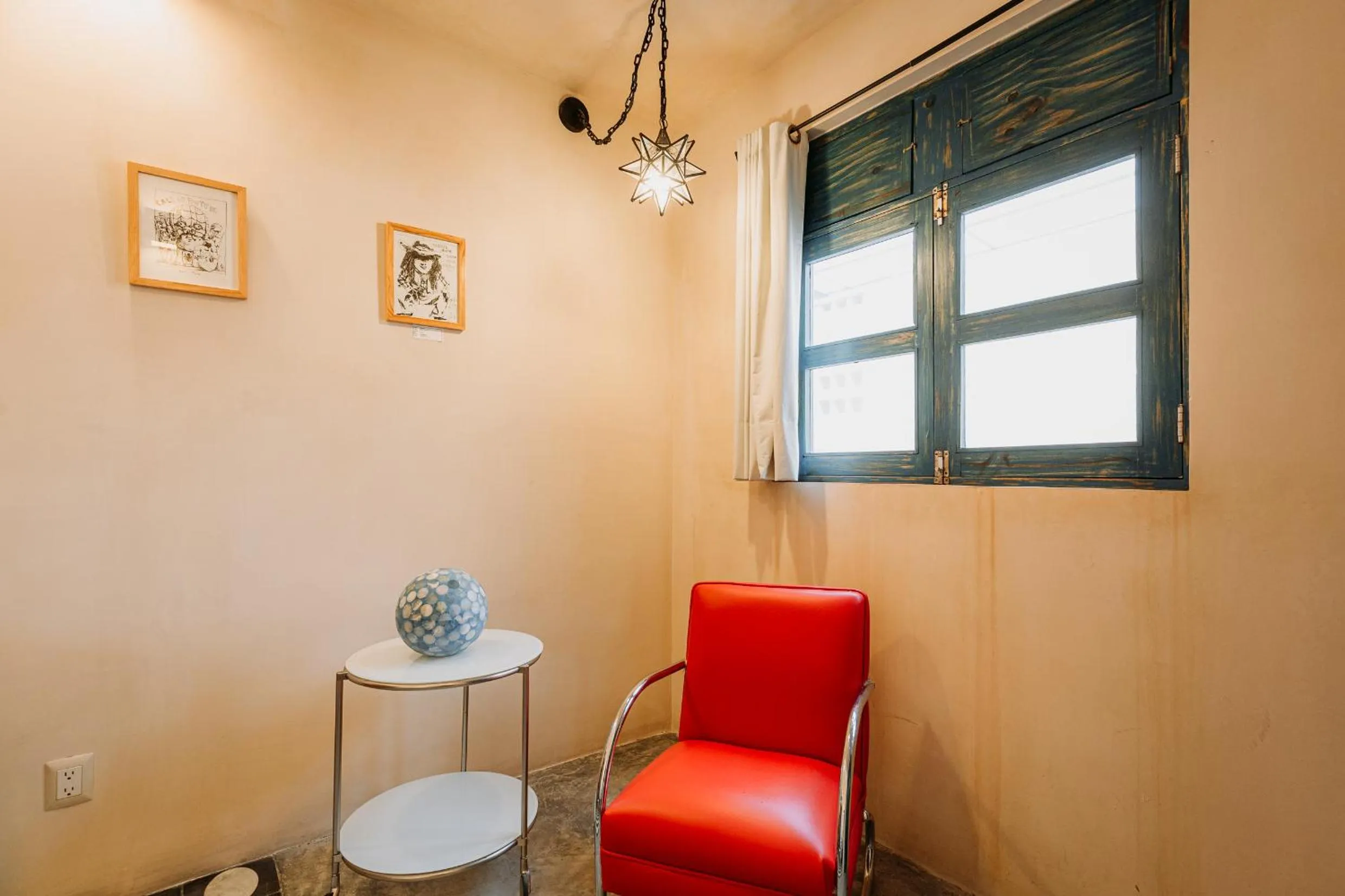 Seating area in Waye Valladolid Centro - Sustainable, Authentic Experiences & Pet Friendly Boutique Hotel