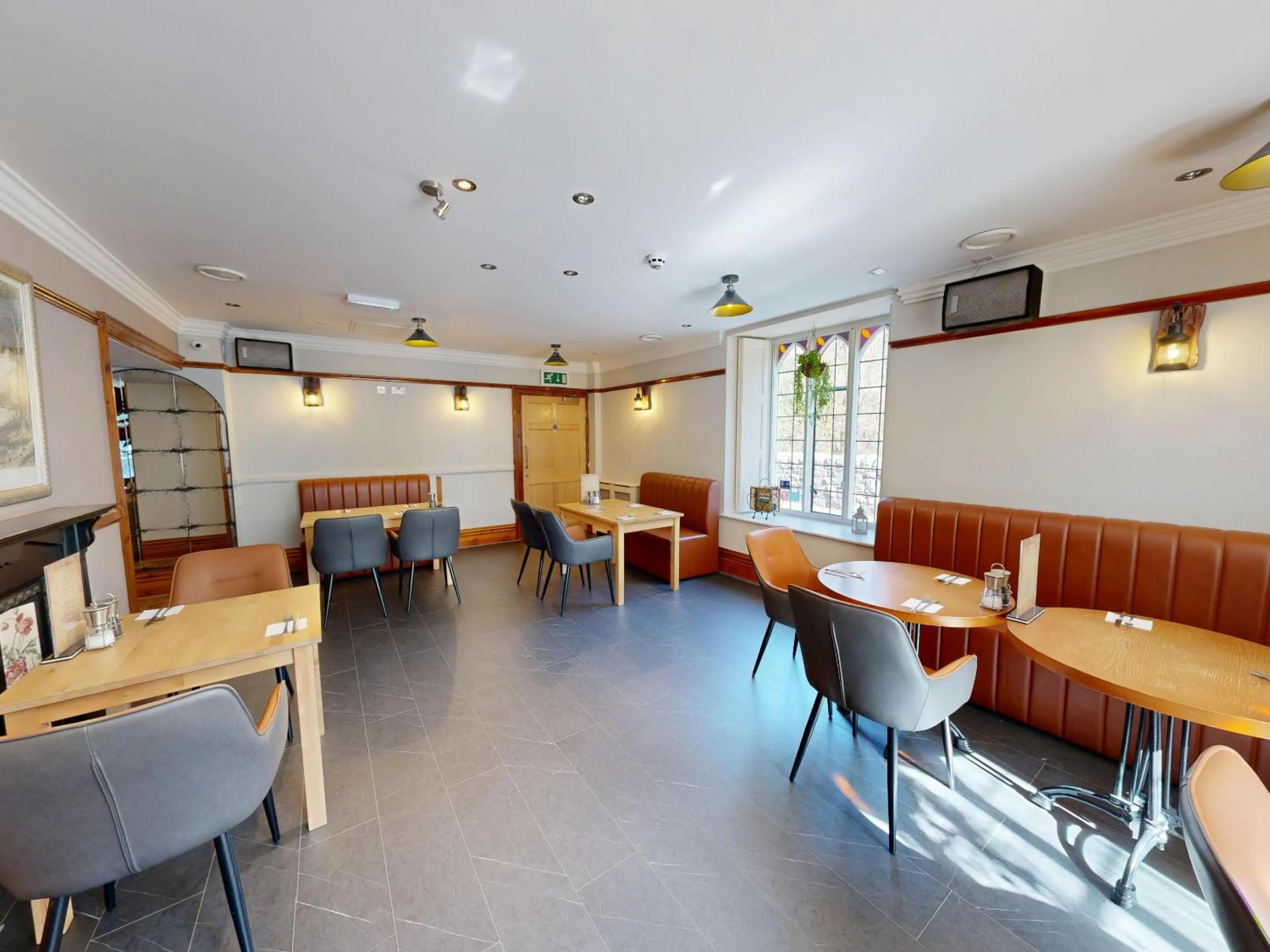 Dining area in High Tor Hotel