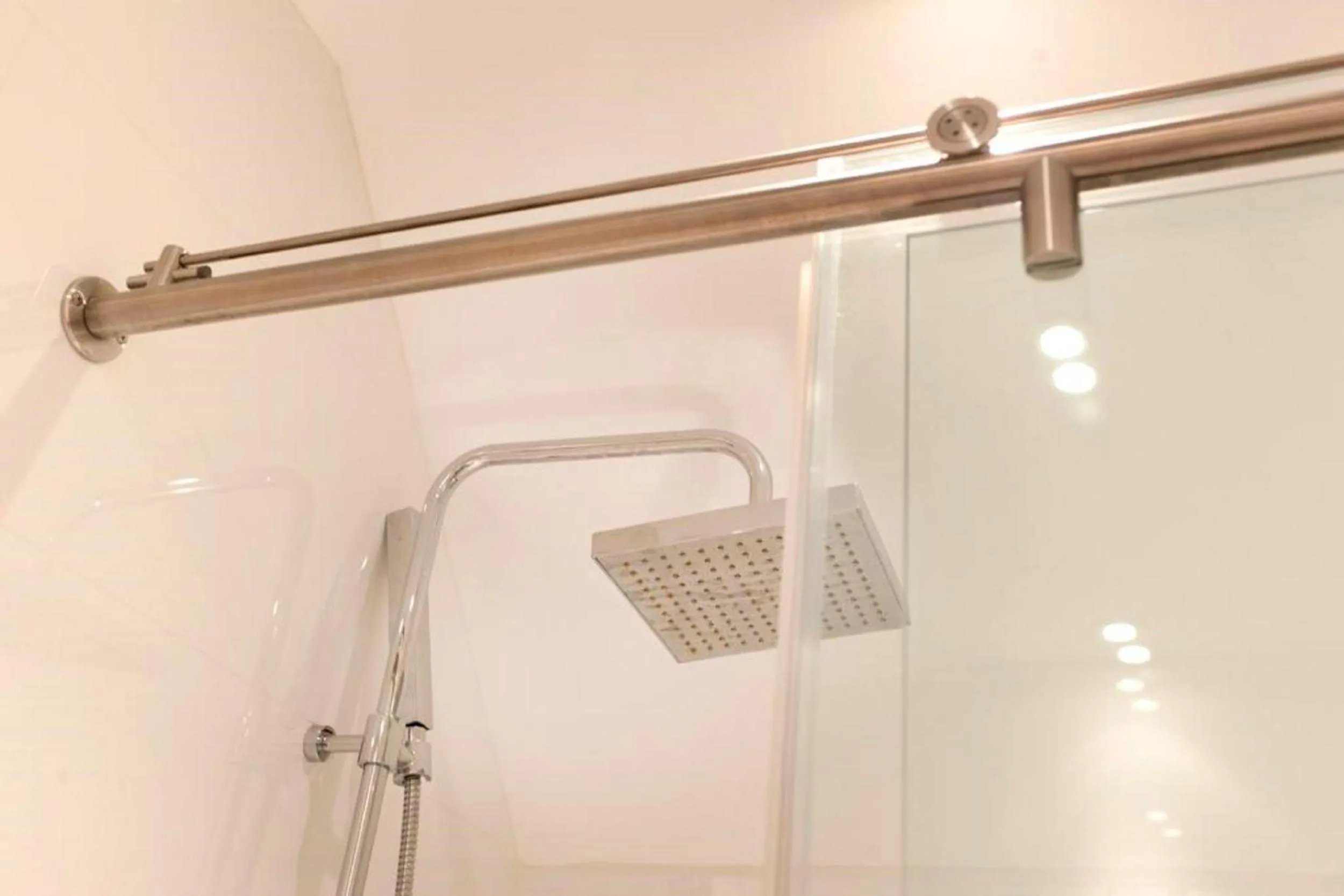 Bathroom in Dbs Serviced Apartments