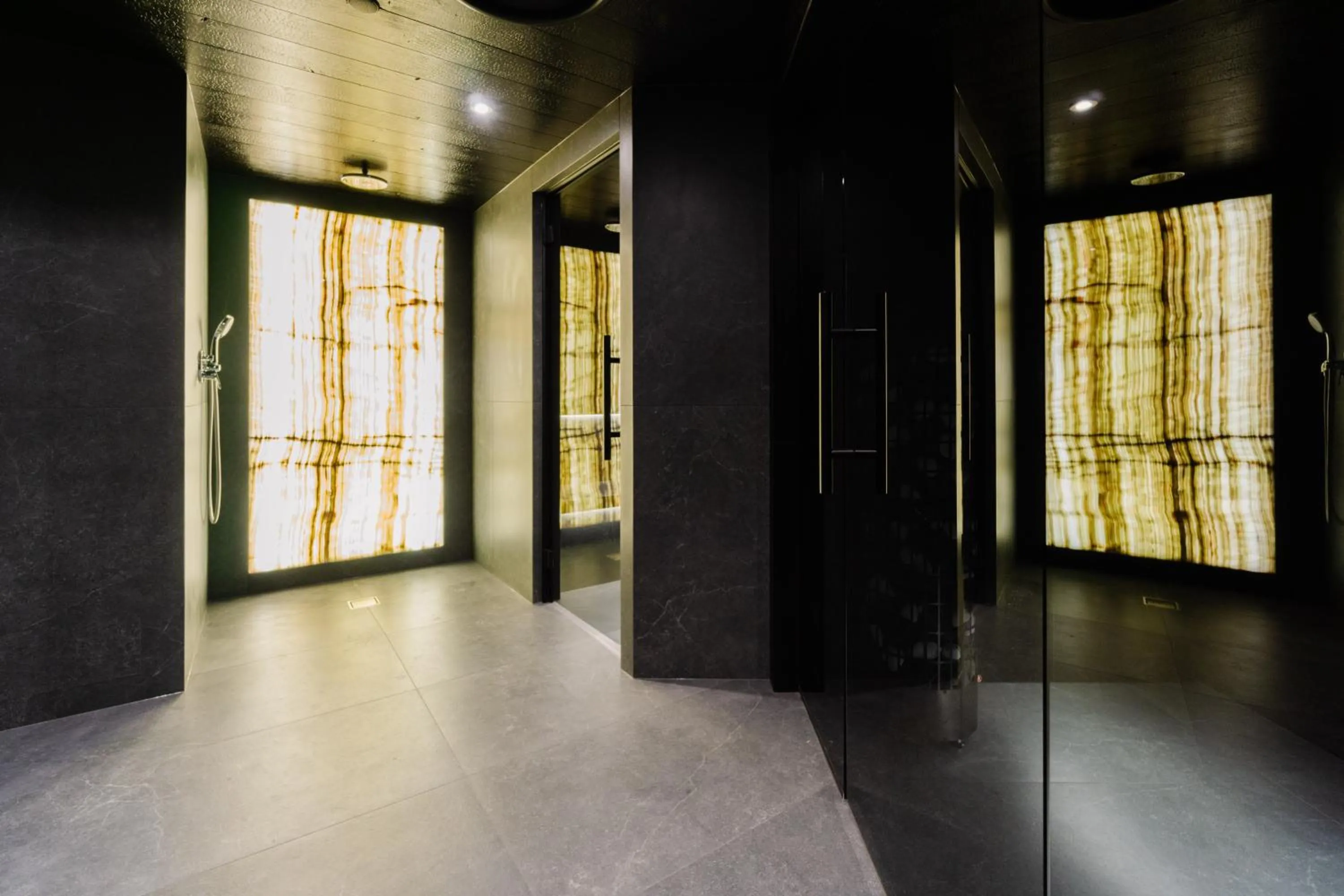 Shower in Les Gentianettes Hotel & Spa