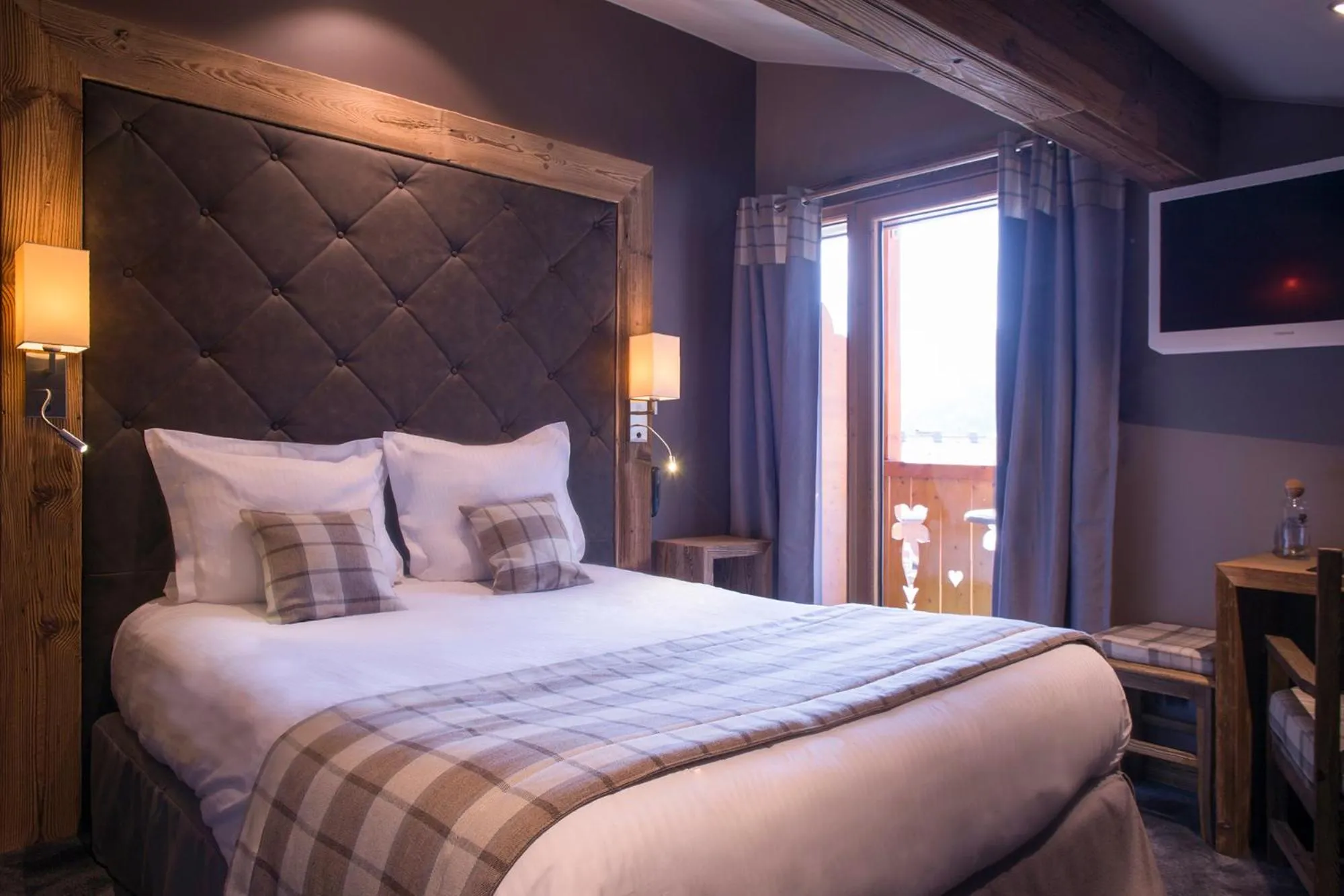 Bed in Les Gentianettes Hotel & Spa