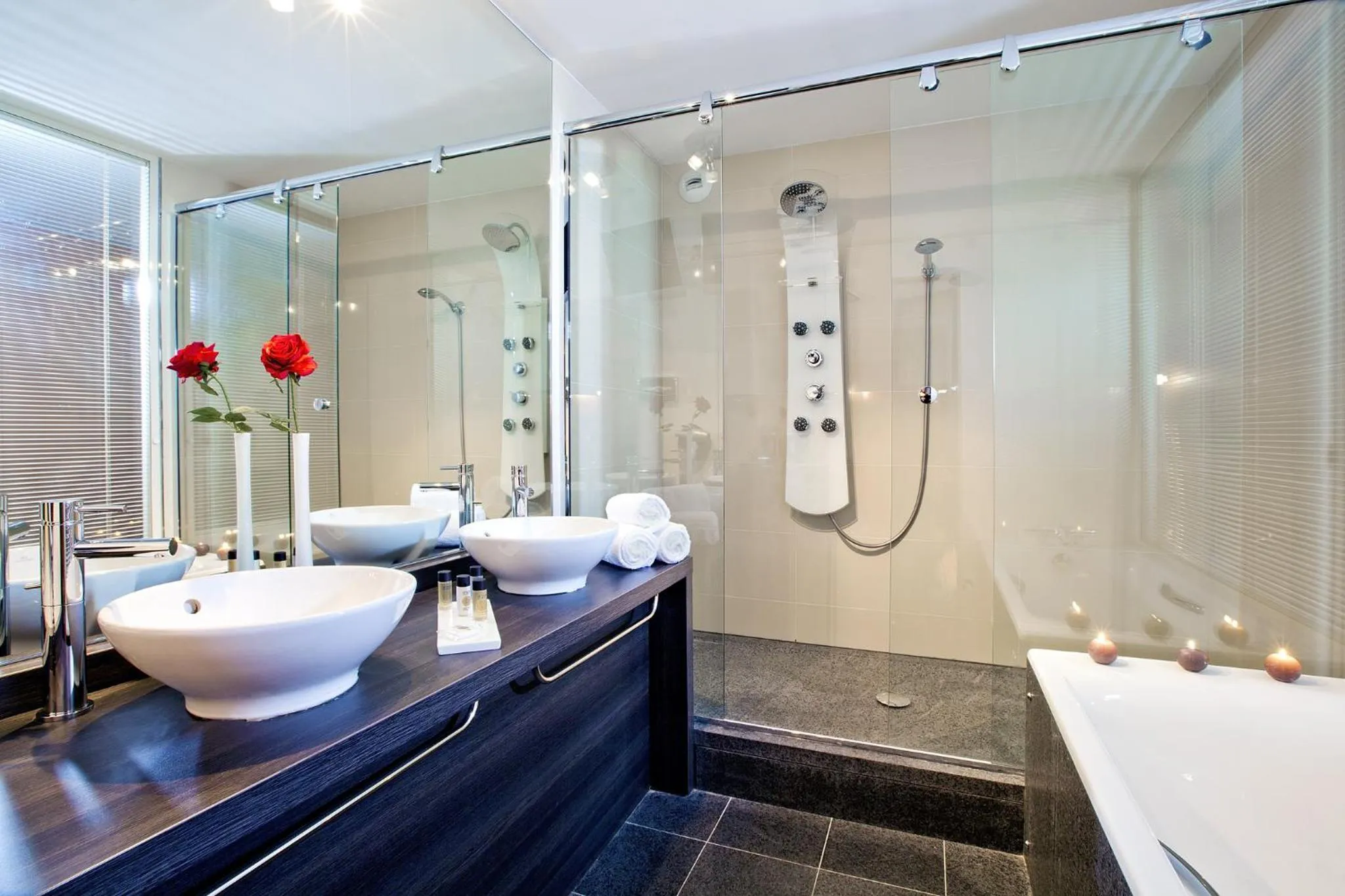 Bathroom in Residhome Suites Paris Sénart
