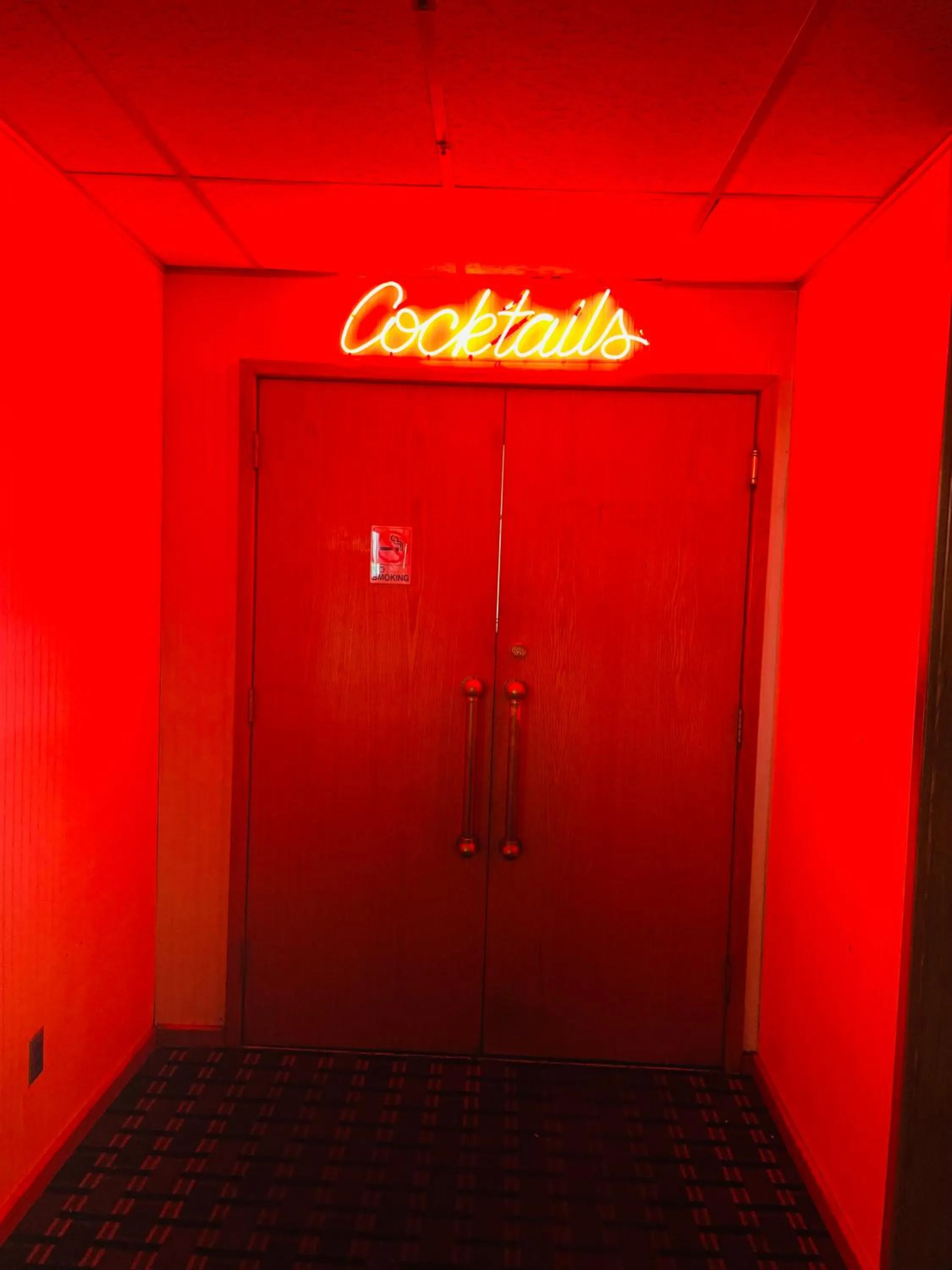 Lounge or bar in America's Best Value Inn Sandpoint