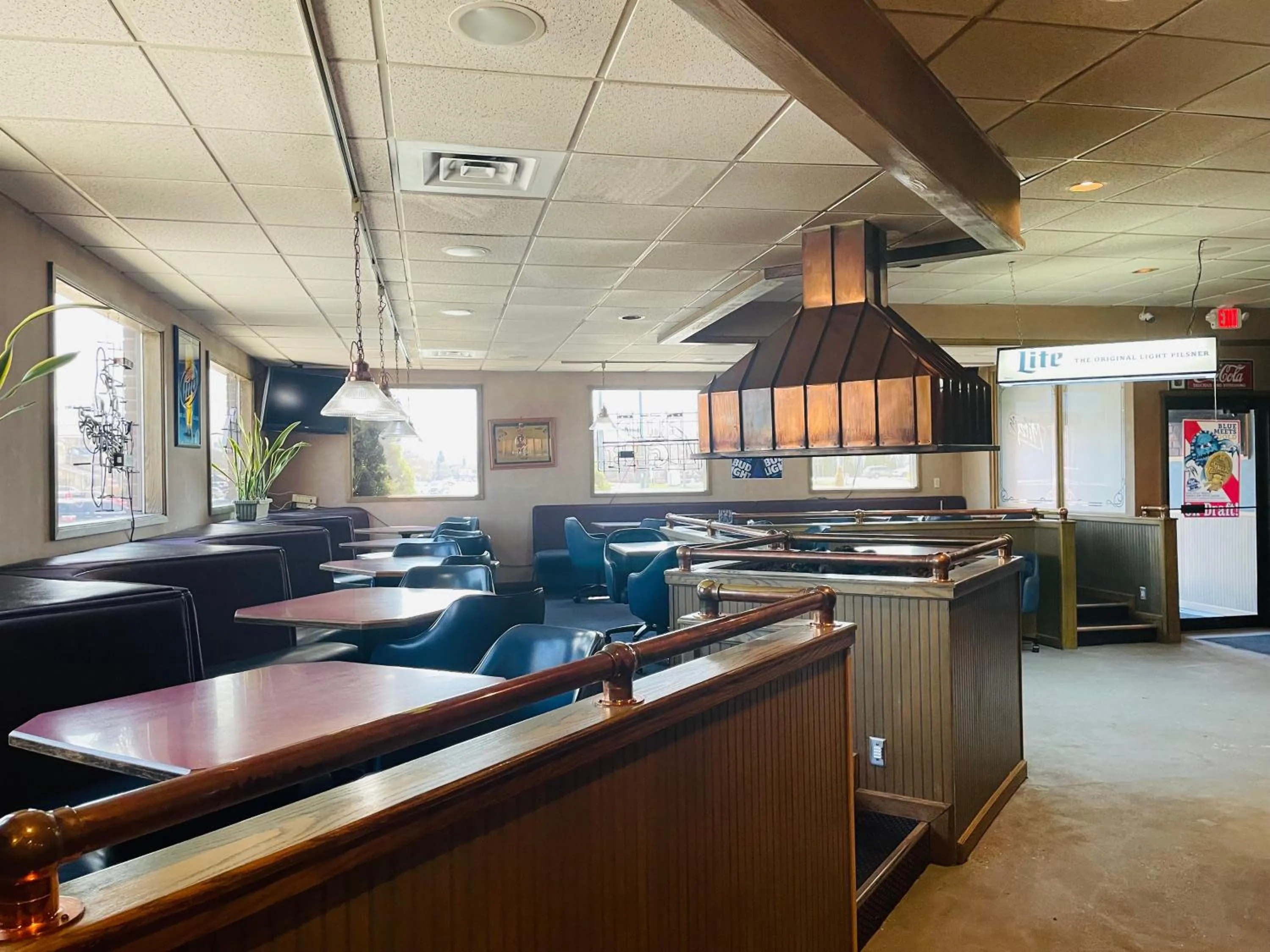 Lounge or bar in America's Best Value Inn Sandpoint