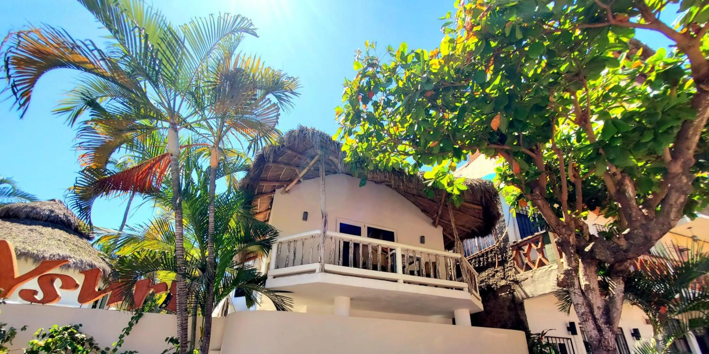 Facade/entrance in Hotel Ysuri San Pancho