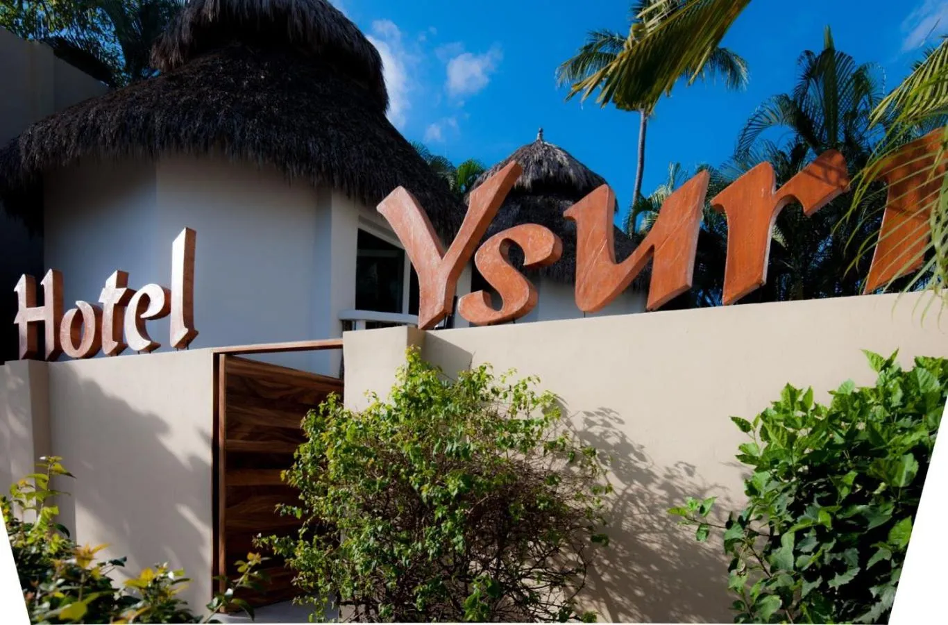 Facade/entrance in Hotel Ysuri San Pancho