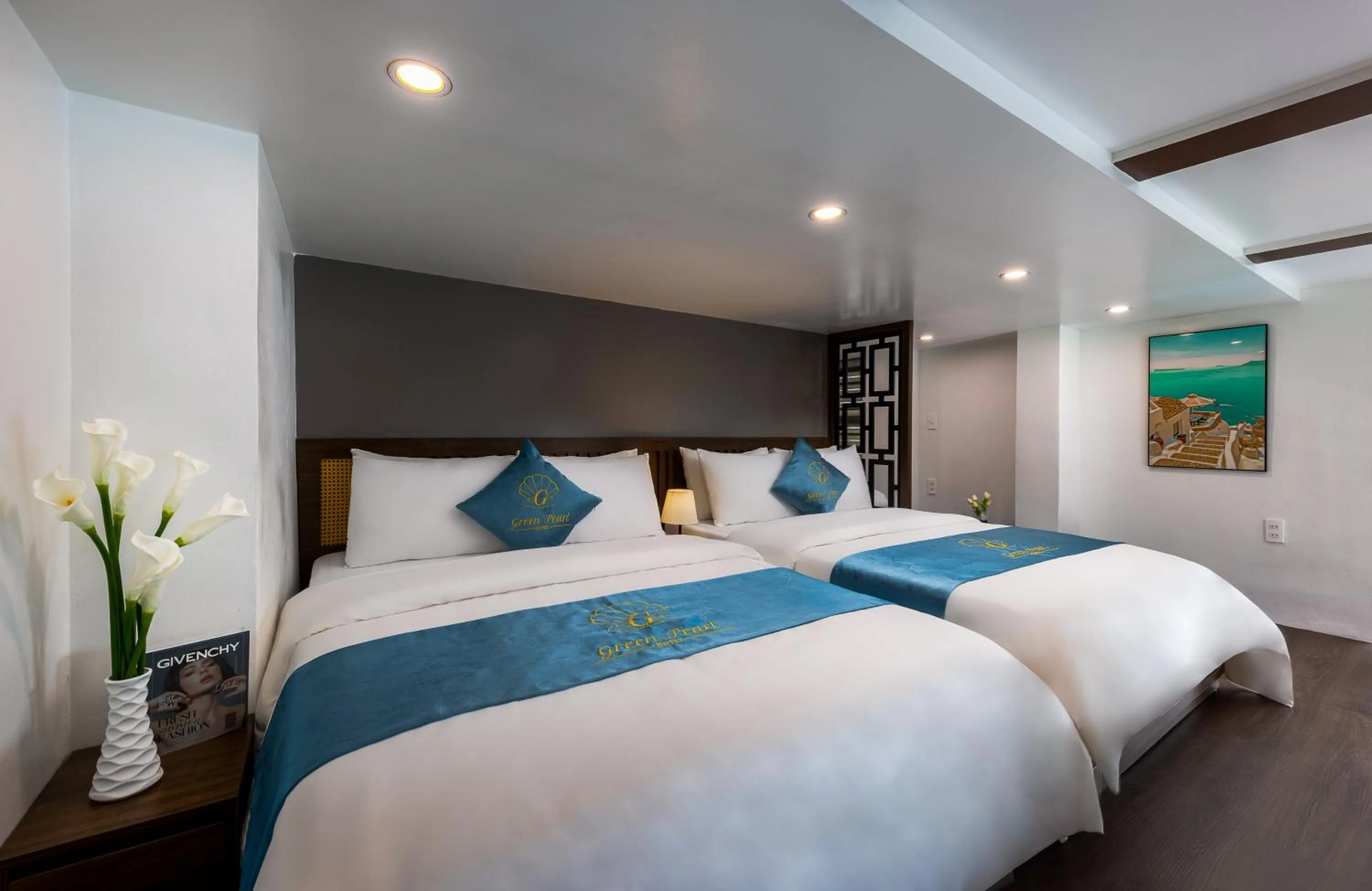 Bed in Cat Ba Green Pearl Hotel