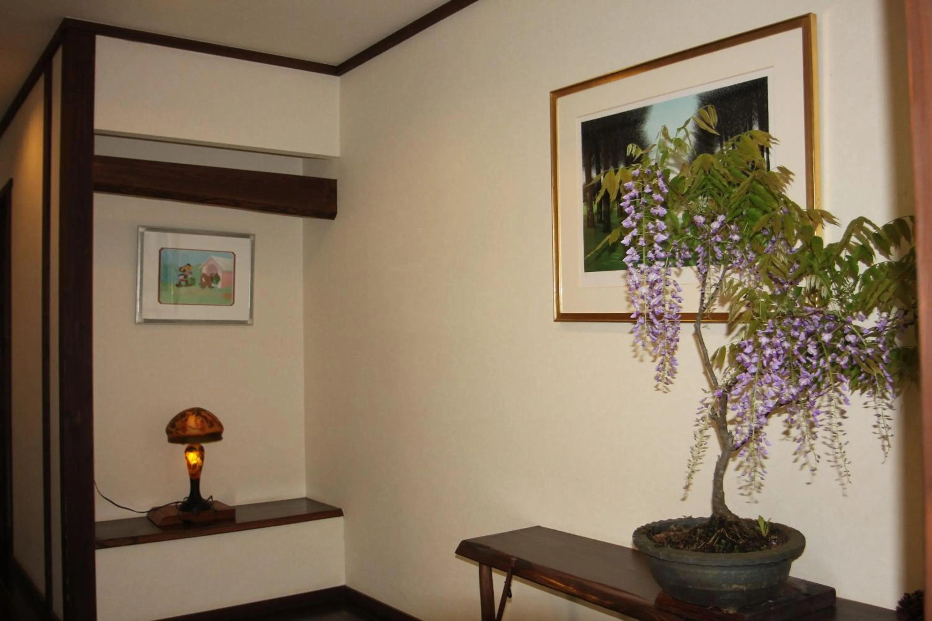 Decorative detail in Yufuin-Sanso Waremokou