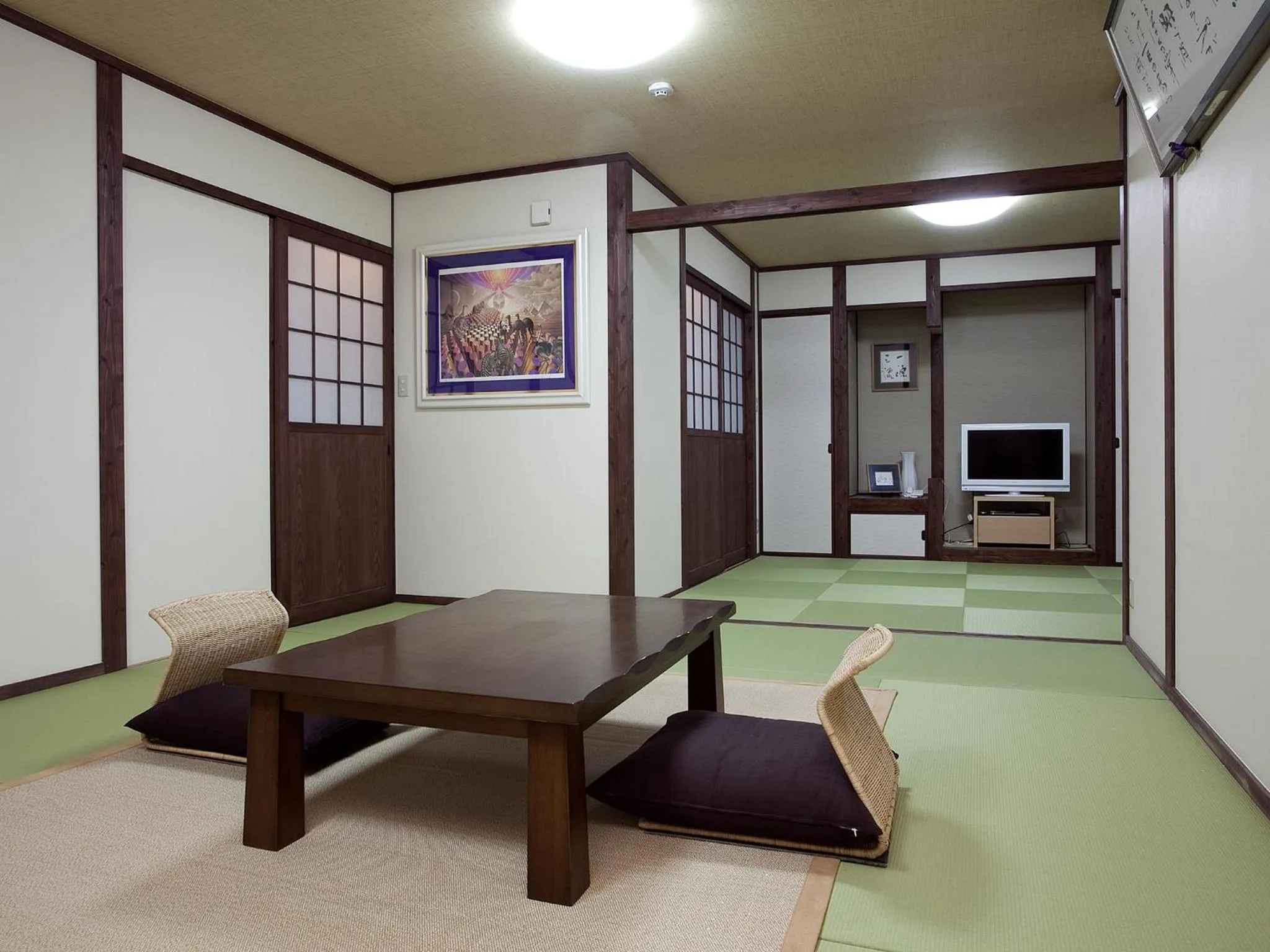 Photo of the whole room in Yufuin-Sanso Waremokou