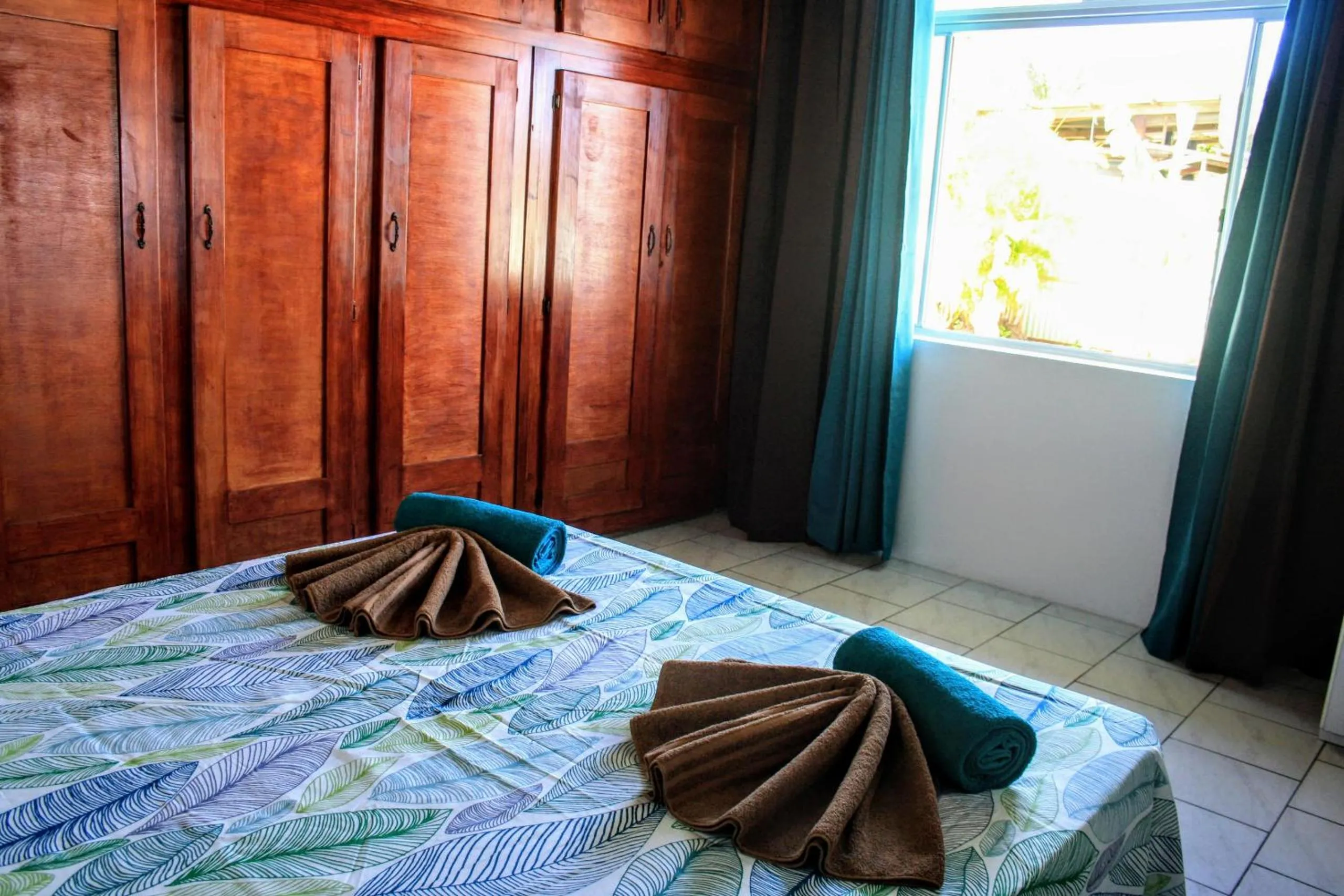 Bedroom, Bed in TAHITI - Fare Temahana