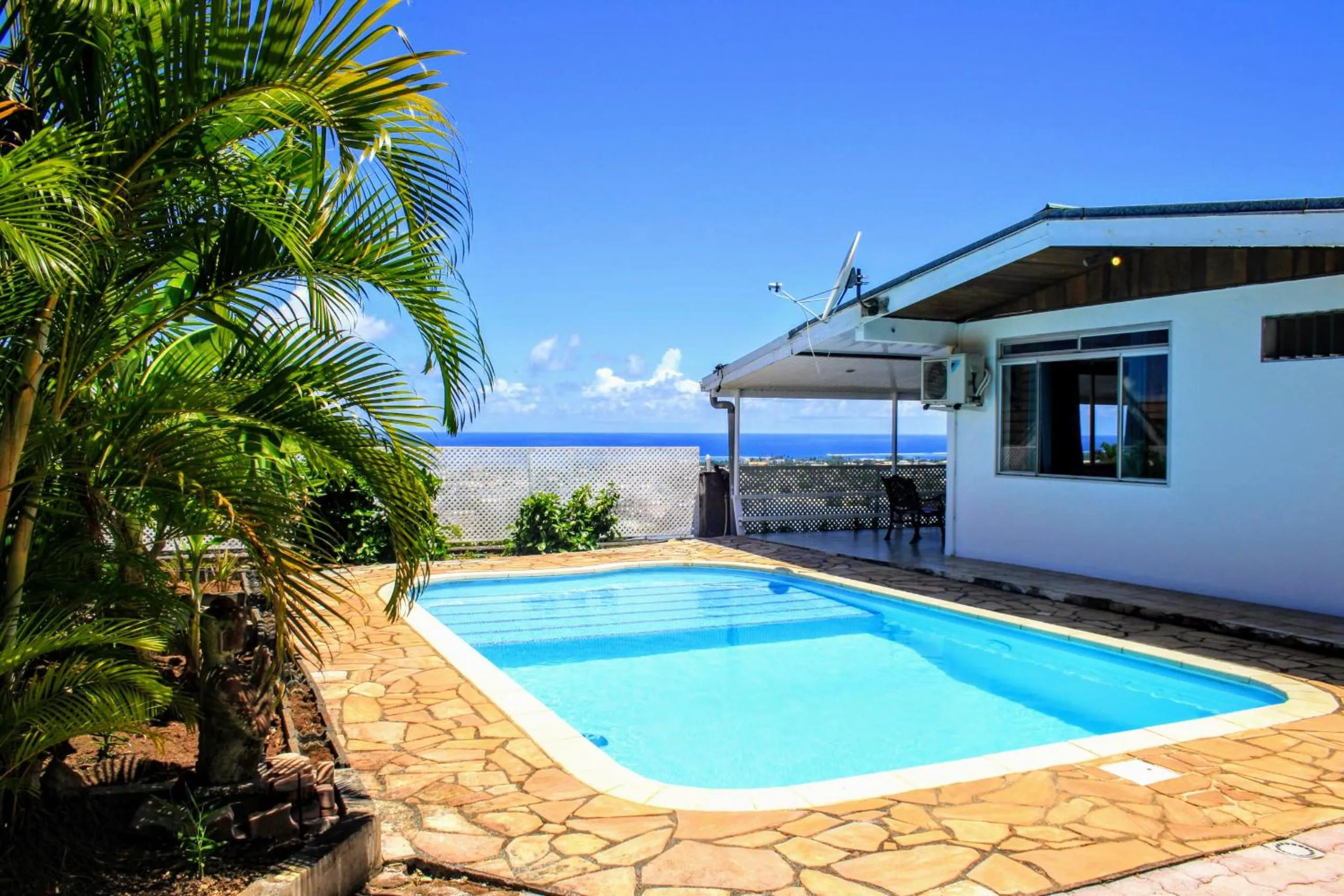 Property building in TAHITI - Fare Temahana
