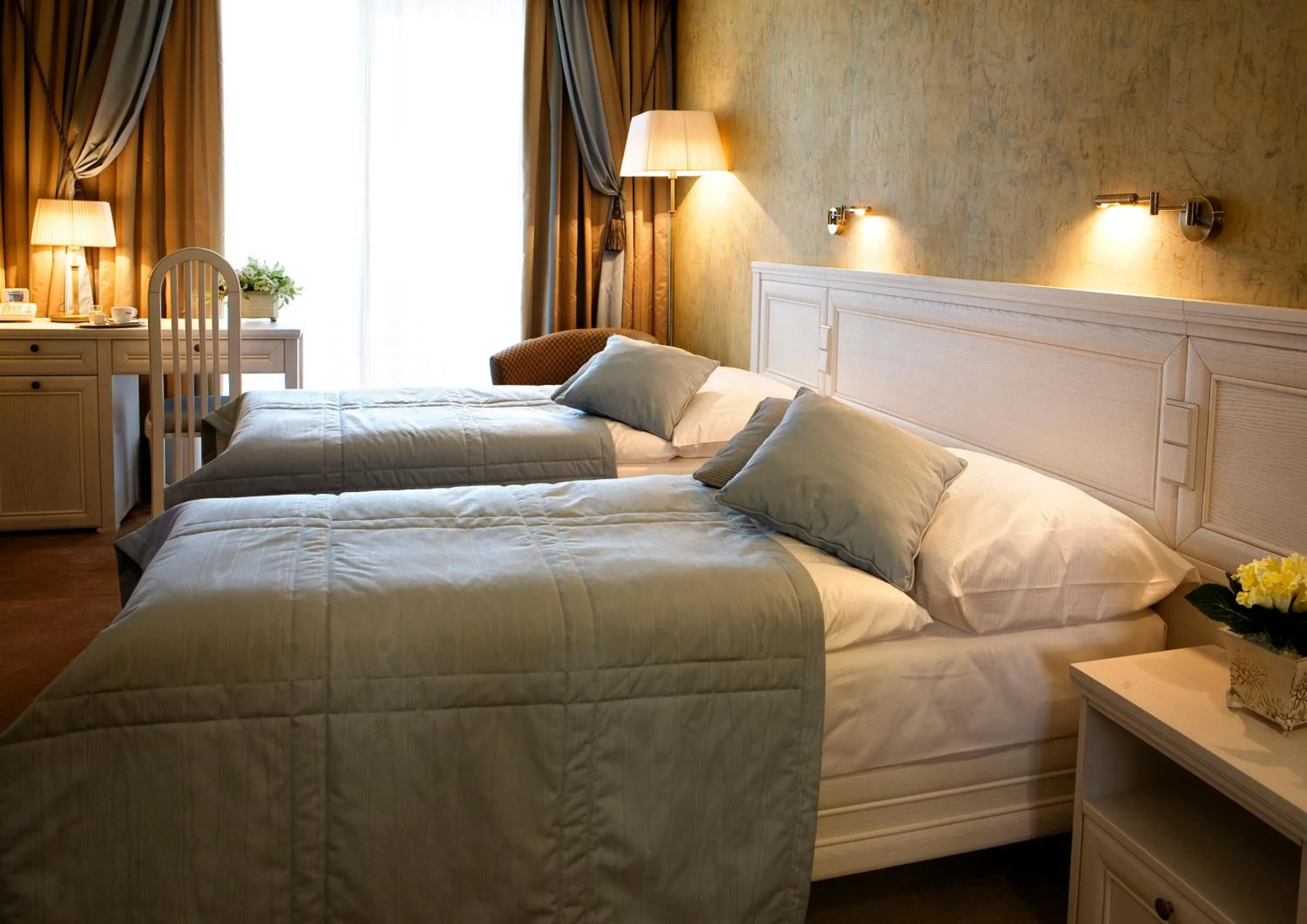 Balcony/Terrace, Bed in Residence Hotel