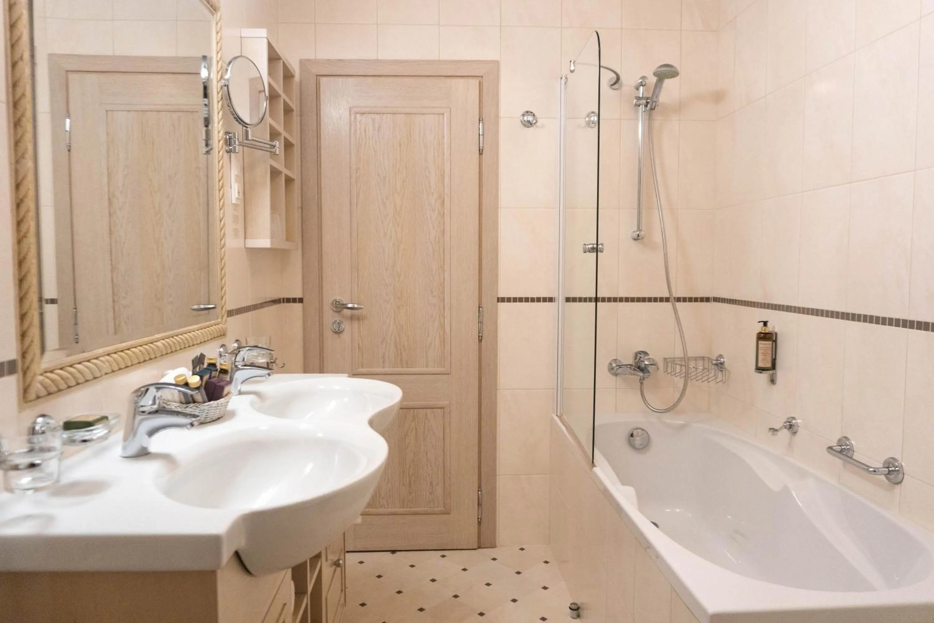 Bathroom in Residence Hotel