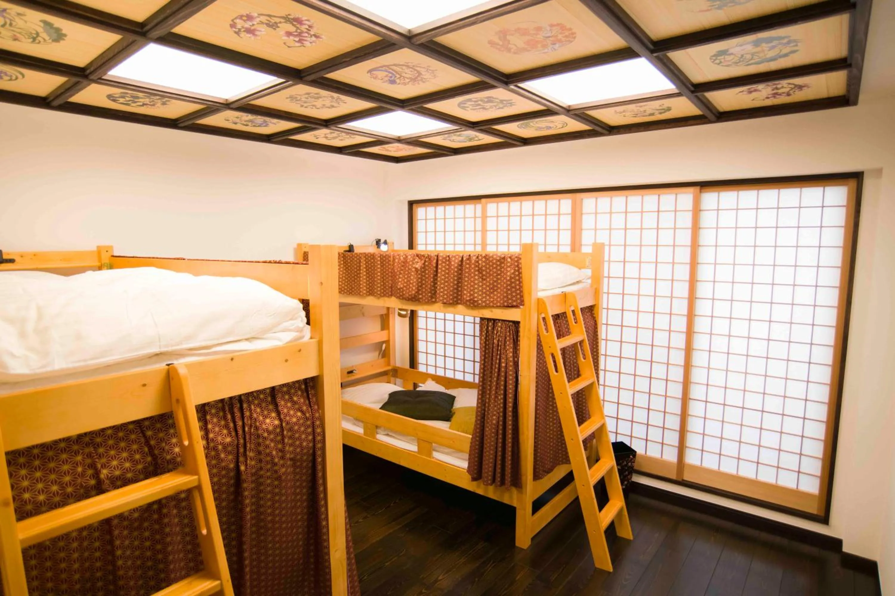 bunk bed, Bed in Shinjuku Miyabi Residence