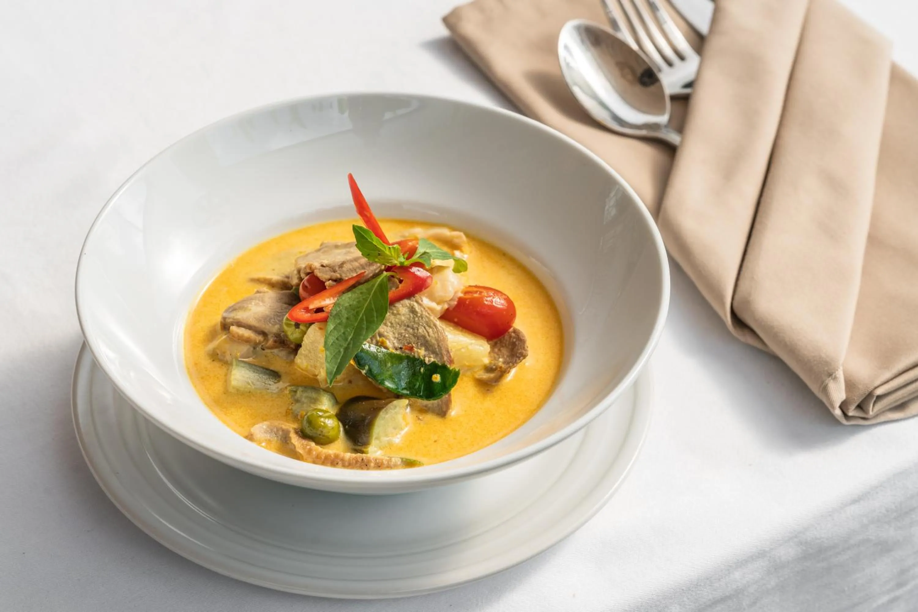 Restaurant/places to eat in Zee Luxury Boutique Hotel