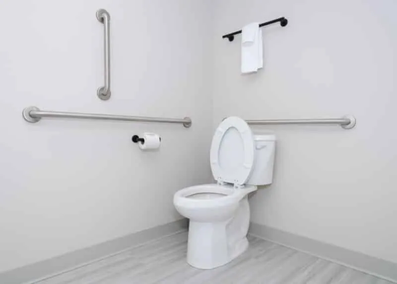 Toilet in Bella Vista Hotel & Suites