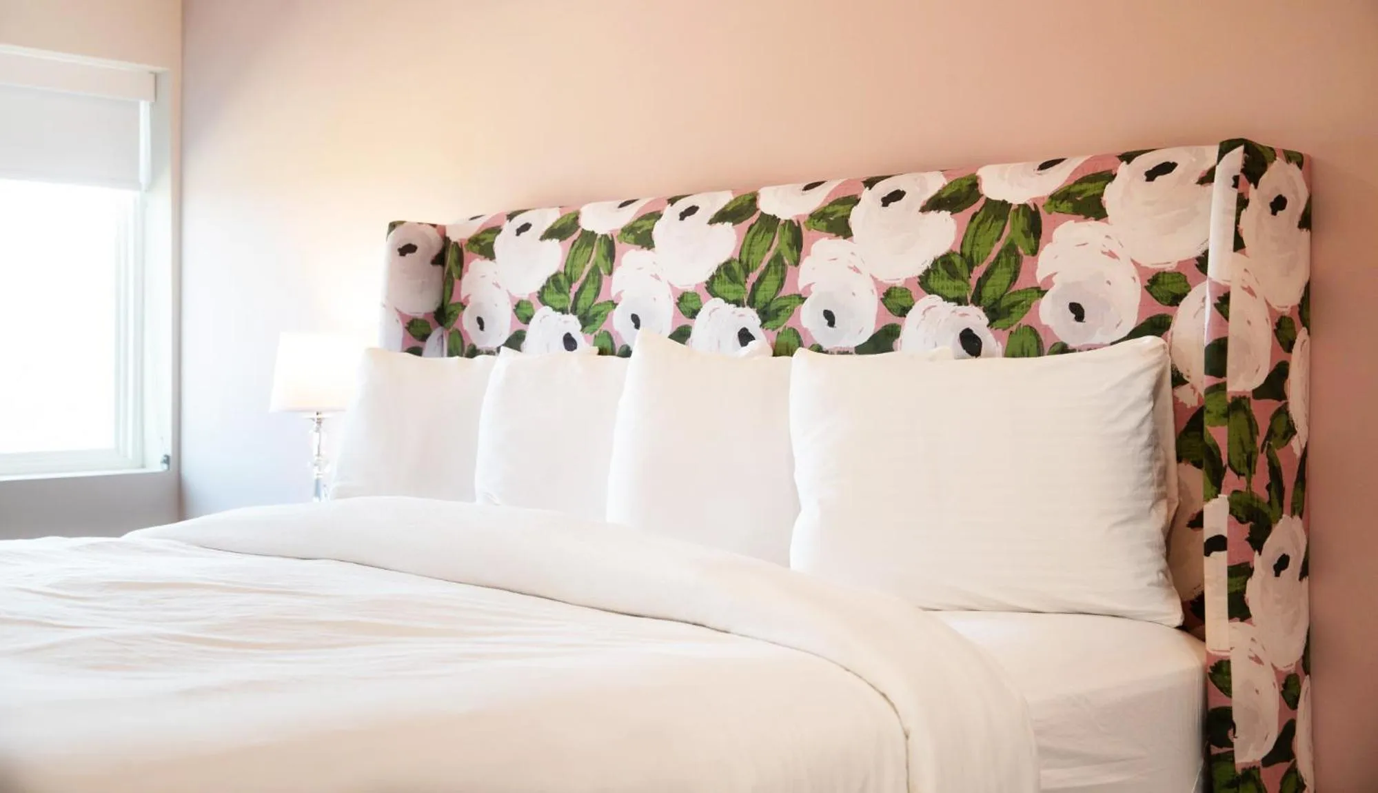 Bed in Bella Vista Hotel & Suites