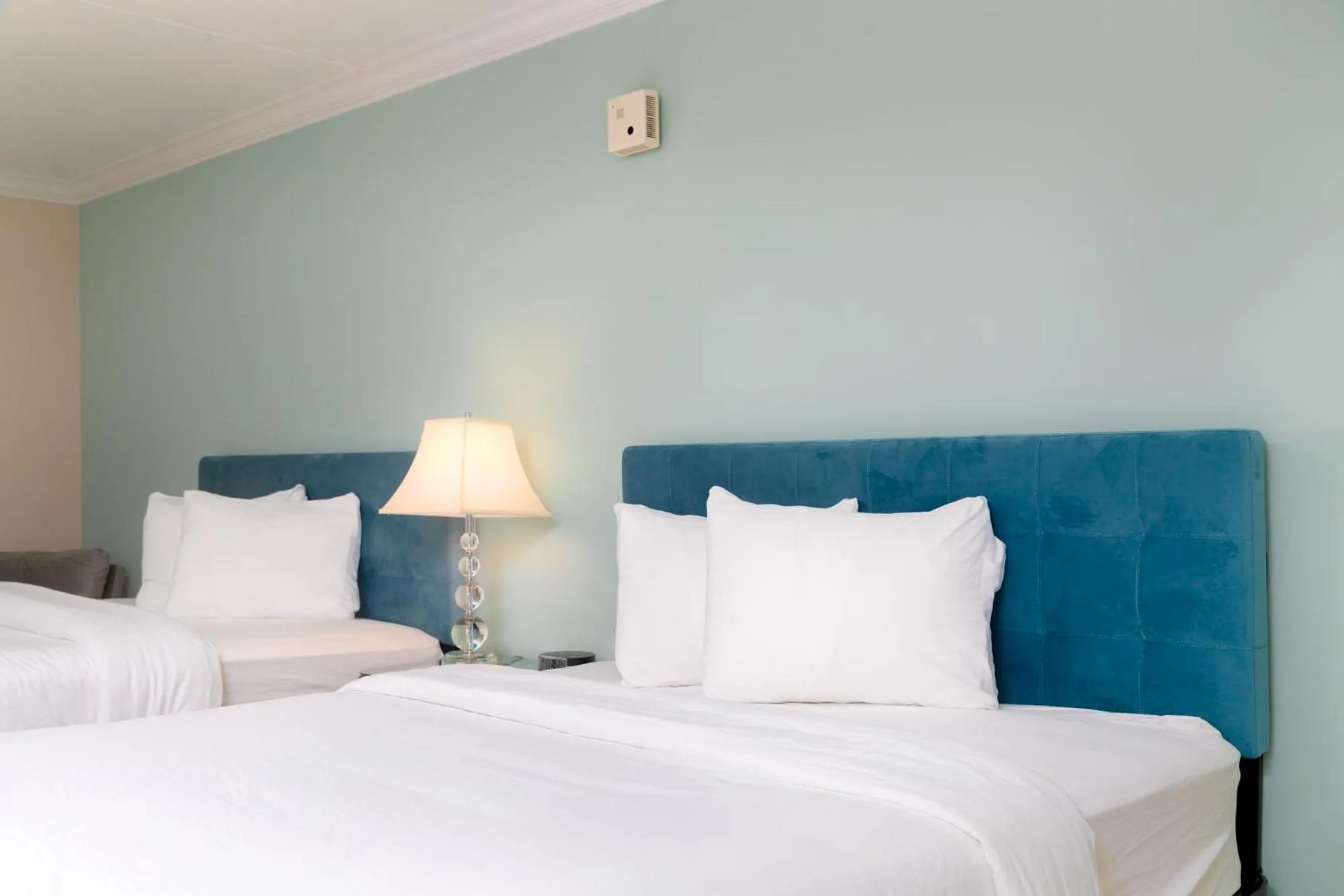 Bed in Bella Vista Hotel & Suites